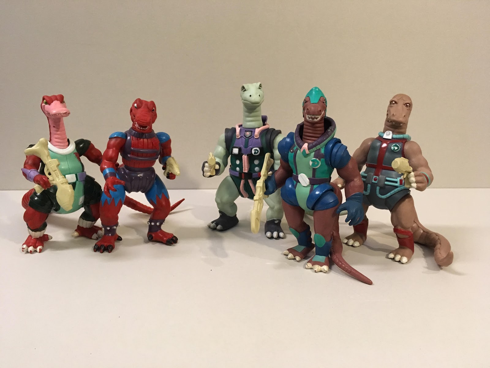 dinosaucers toys