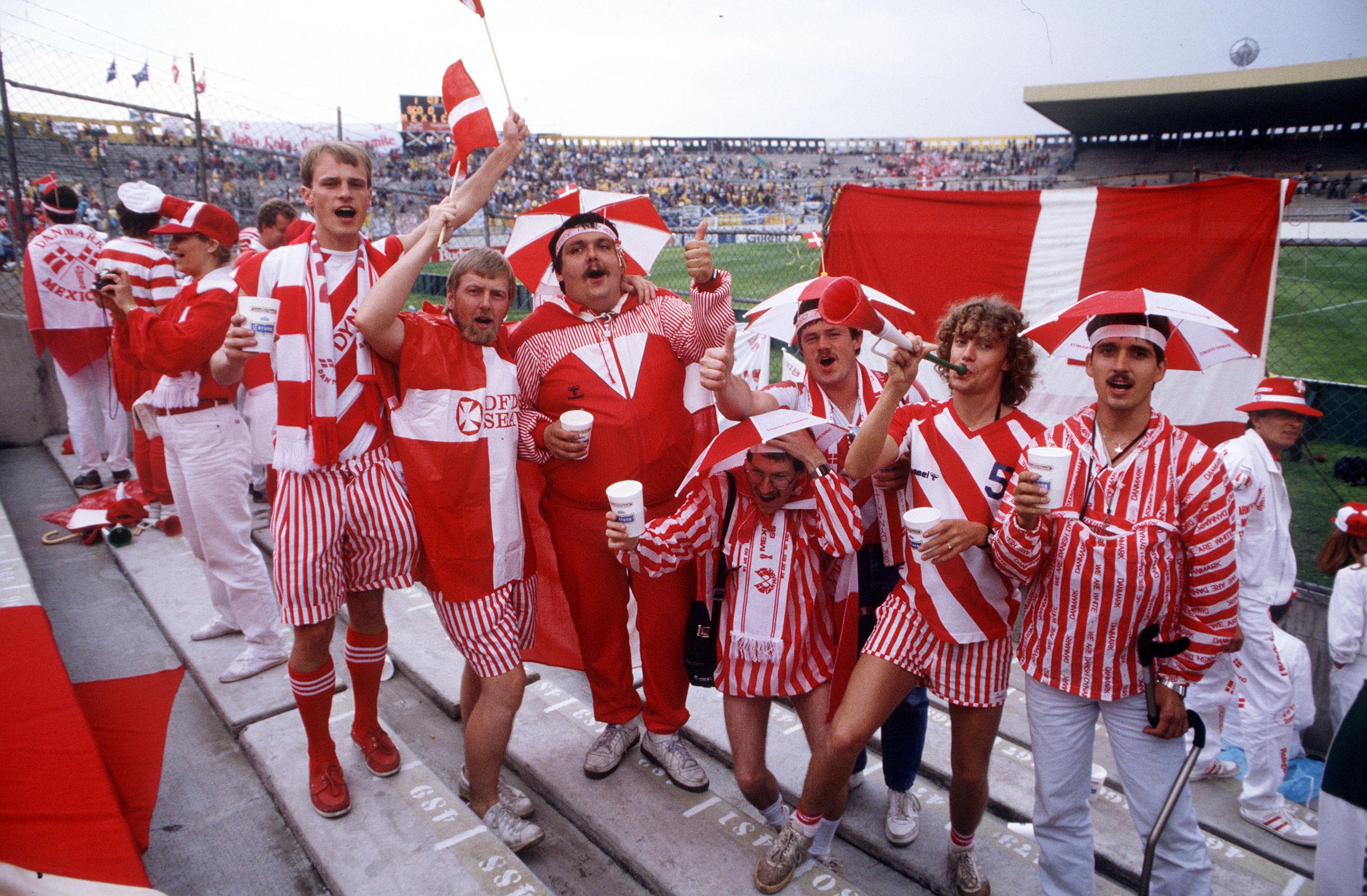 Vej Stort univers Shuraba Sådan blev Danmarks VM-trøje fra 1986 en international kultklassiker