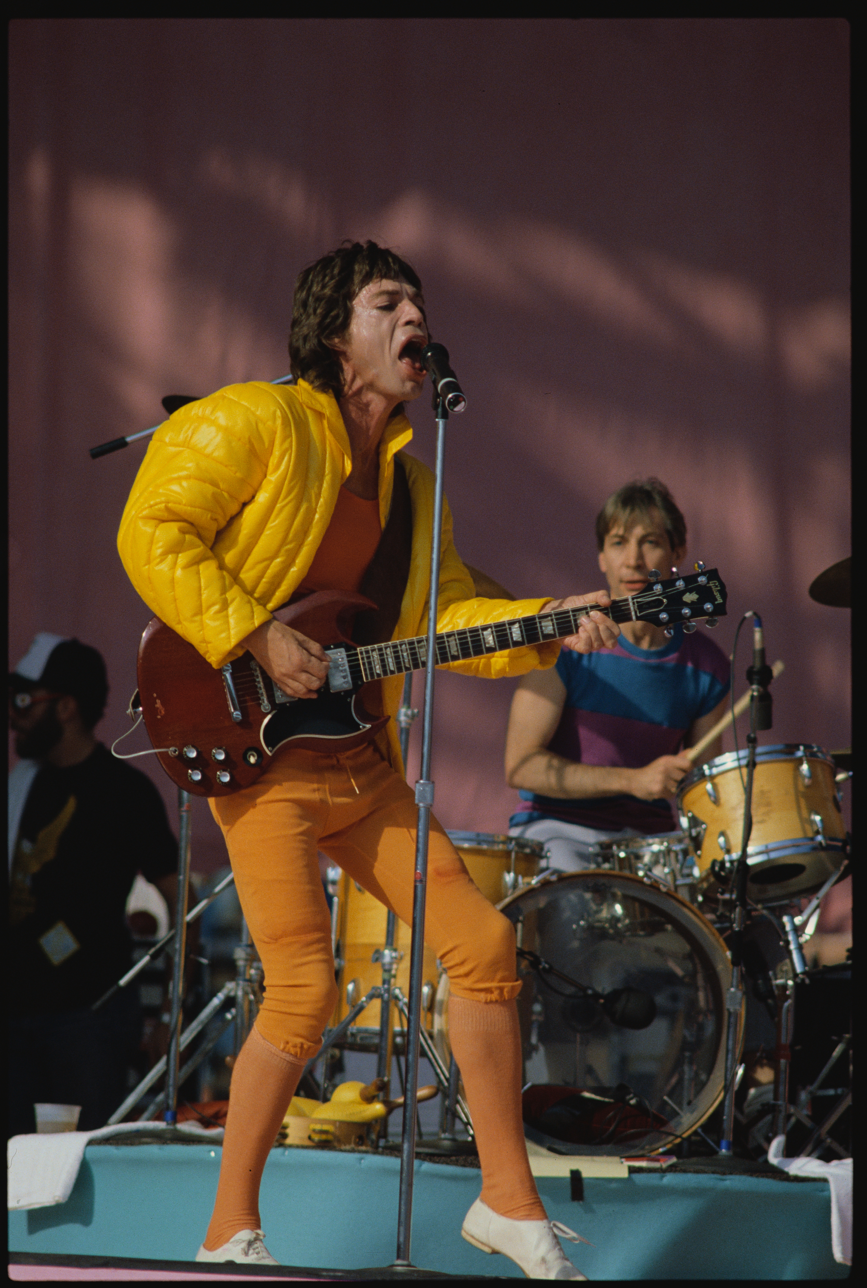 Crack pot se tv lukke The Most Important Thing Mick Jagger Ever Wore Was a Pair of Football Pants  - GARAGE
