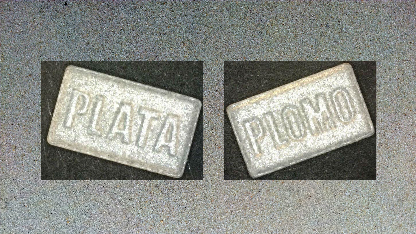 1530891319264-graues-plata-plomo