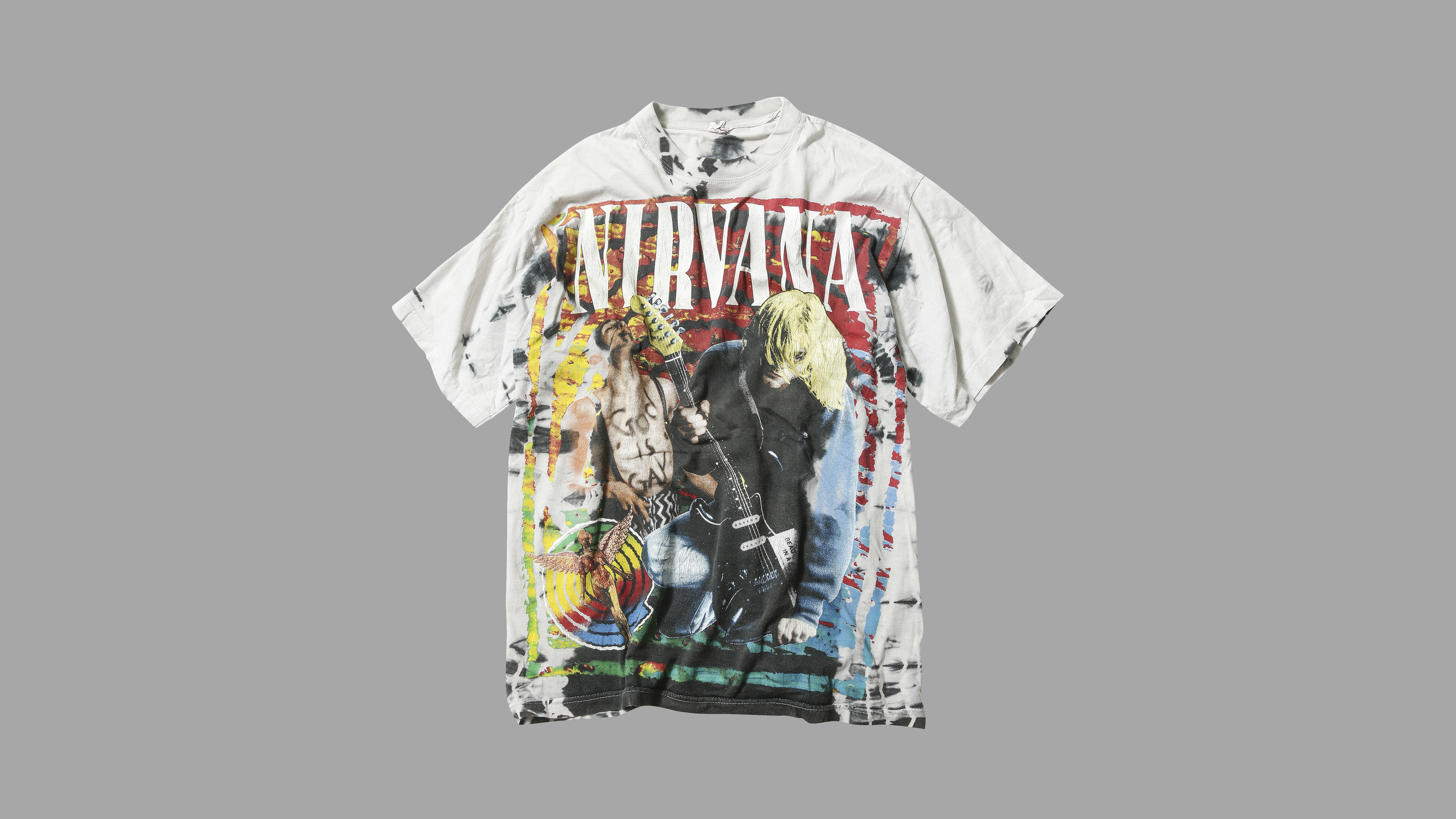 カート・コバーンに唾を吐かれても…」NIRVANA TシャツBOOK（中編）