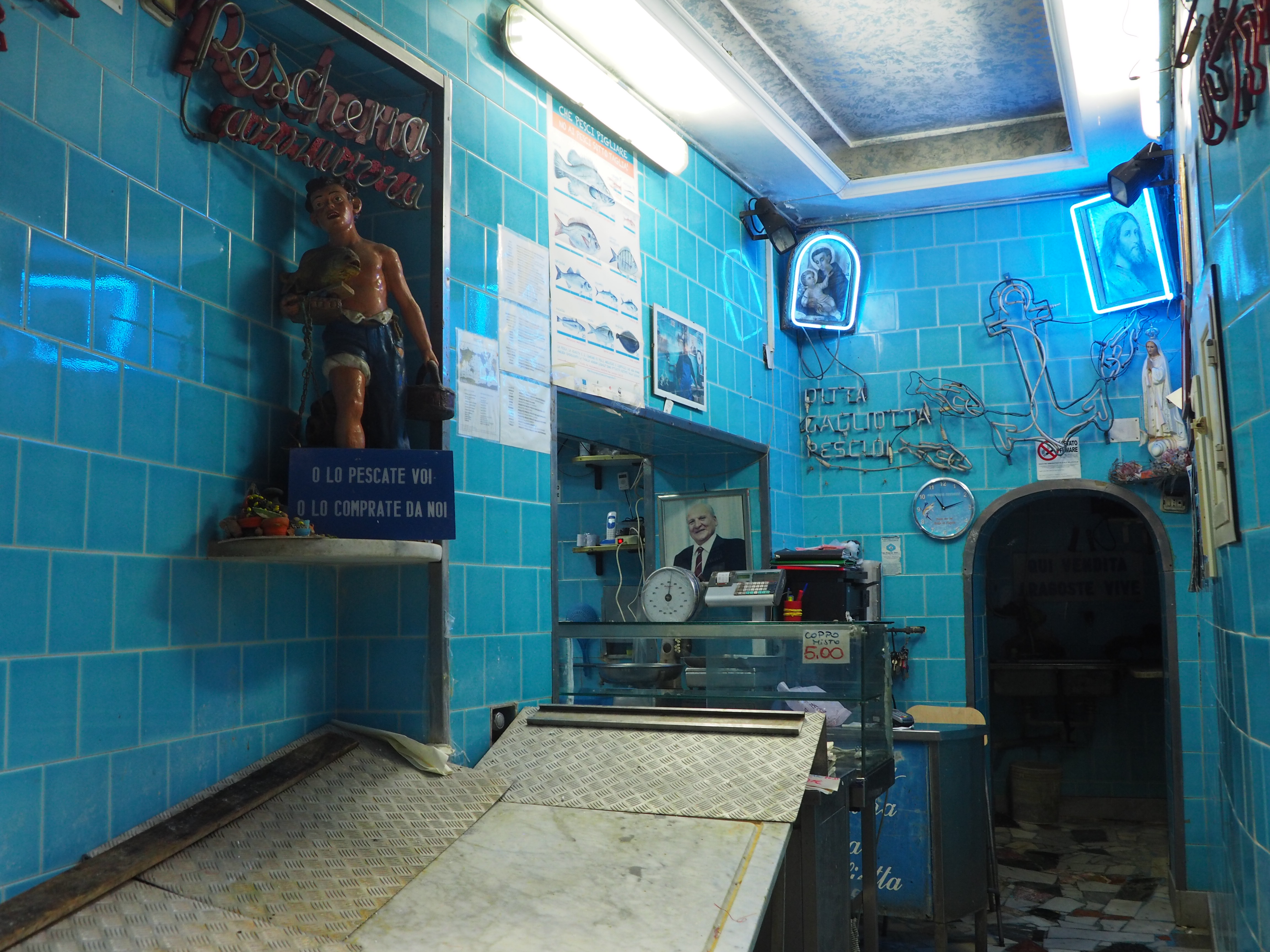 pescheria azzurra napoli