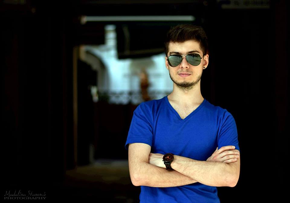 1535960323817-Mihai
