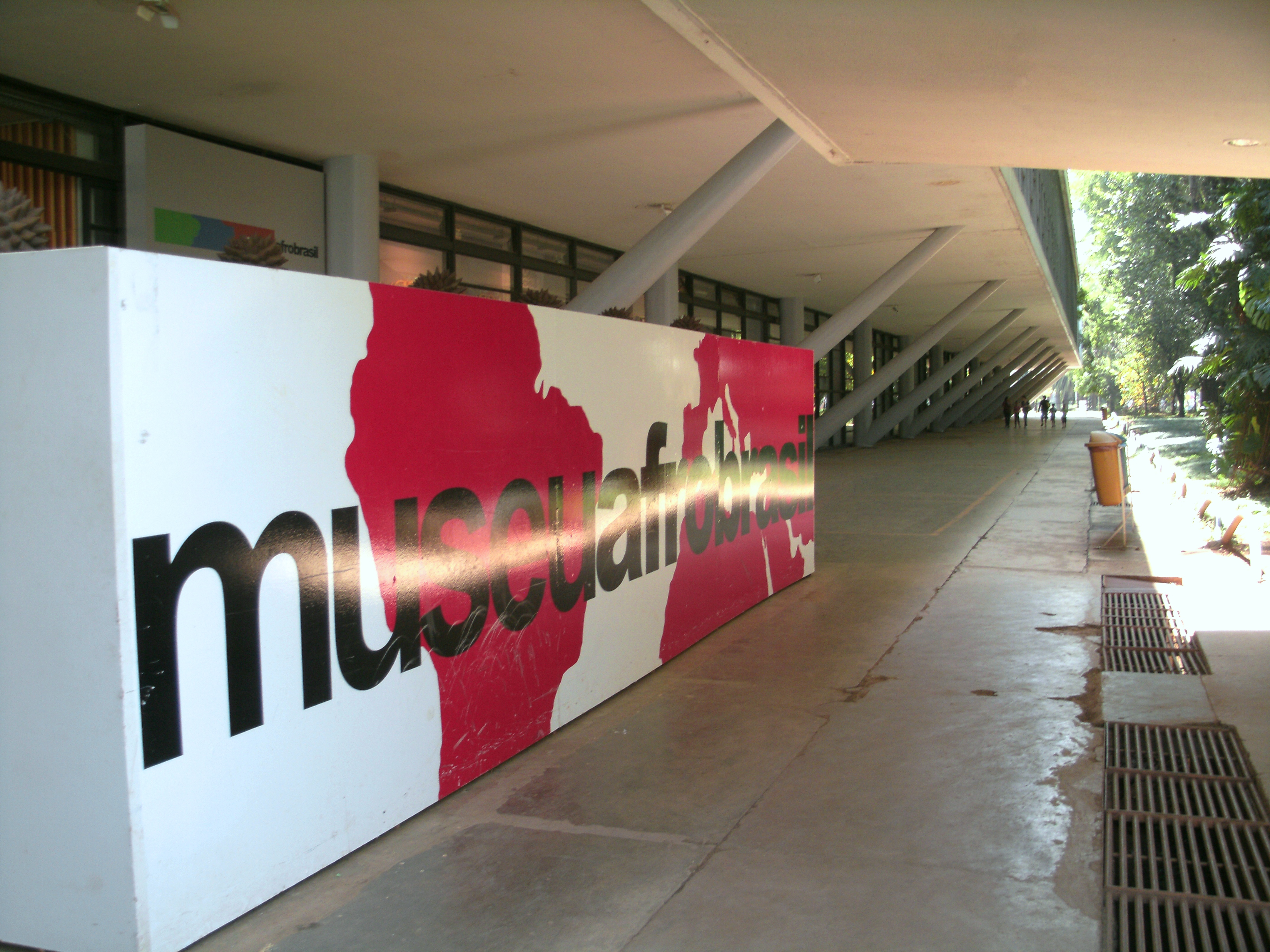1536169806166-Museu_Afrobrasil_-_Parque_do_Ibirapuera_-_panoramio_1