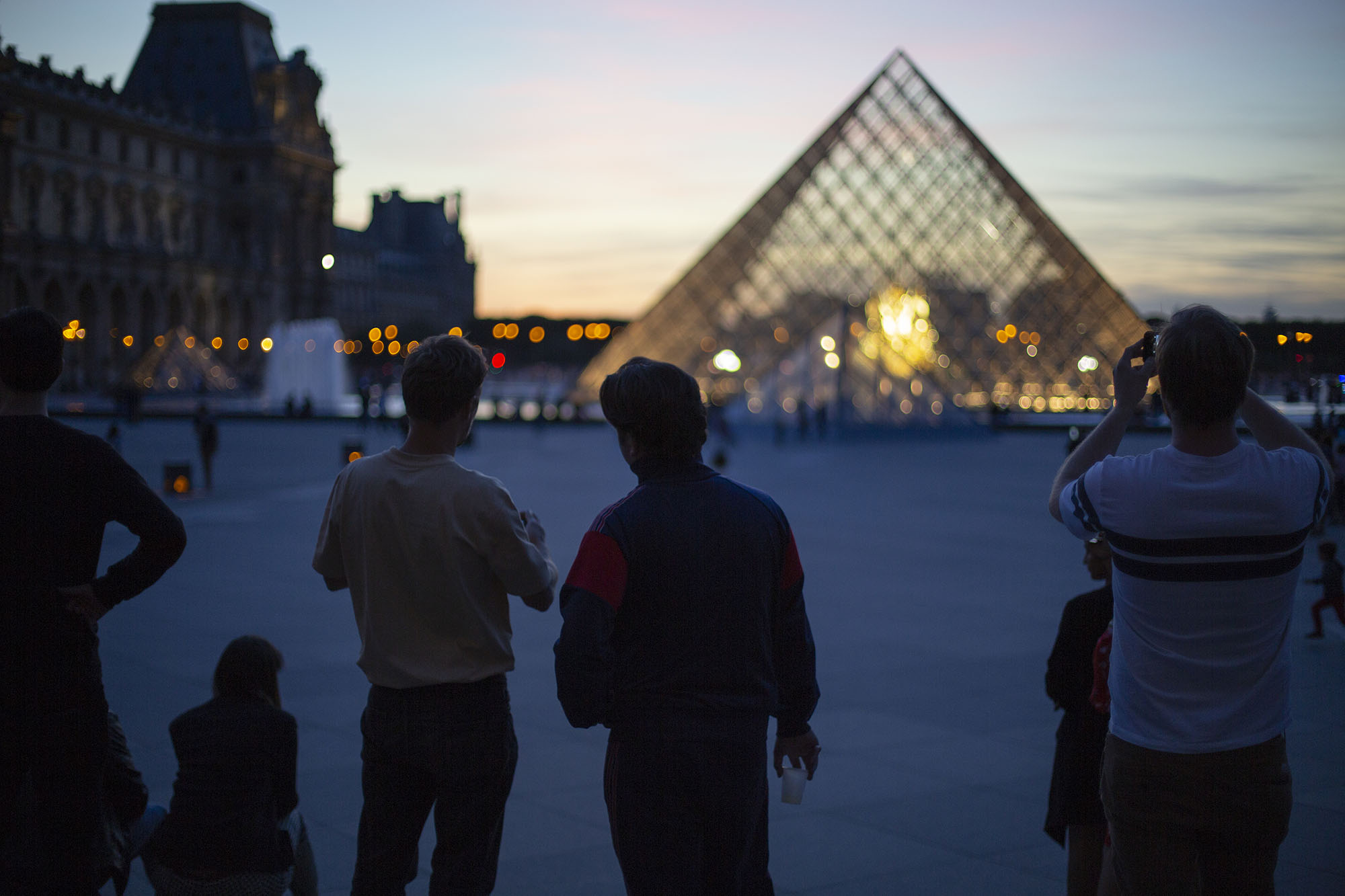 glints-louvre-parijs-bastille