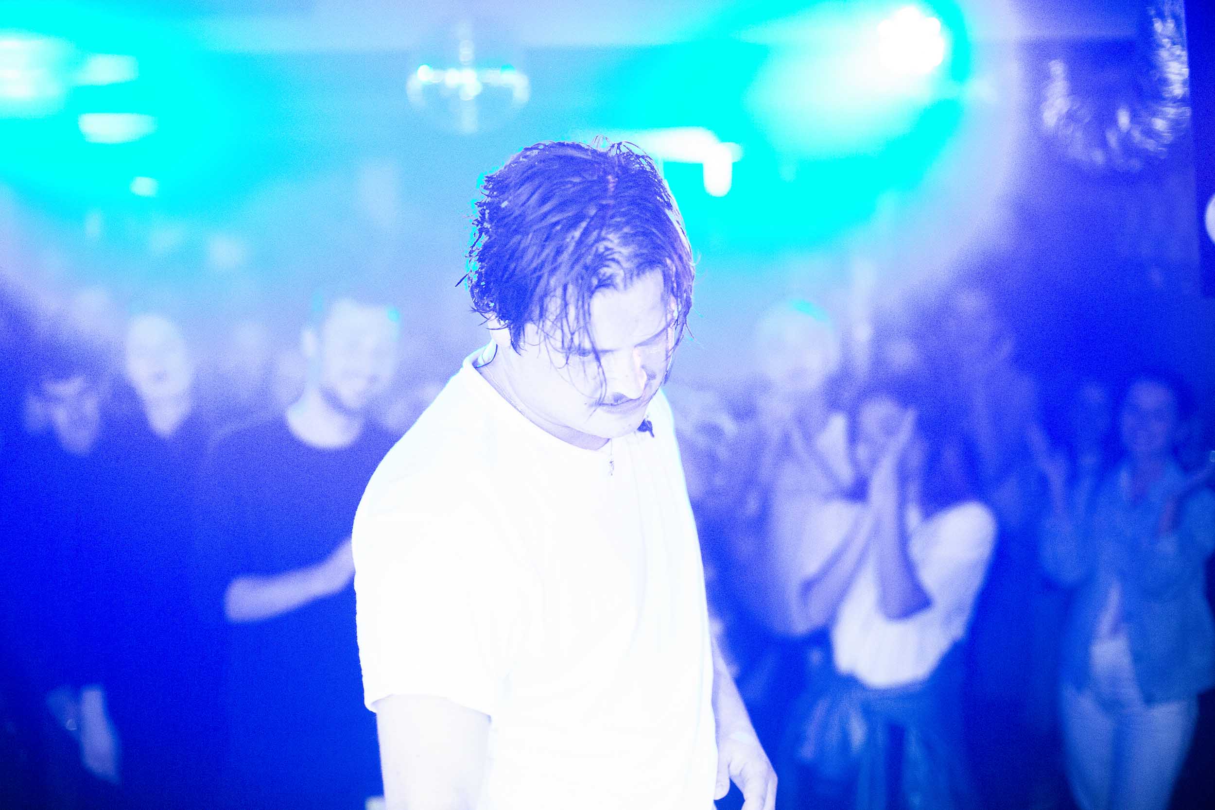 glints-bastille-sound-festival-optreden-concert-wit