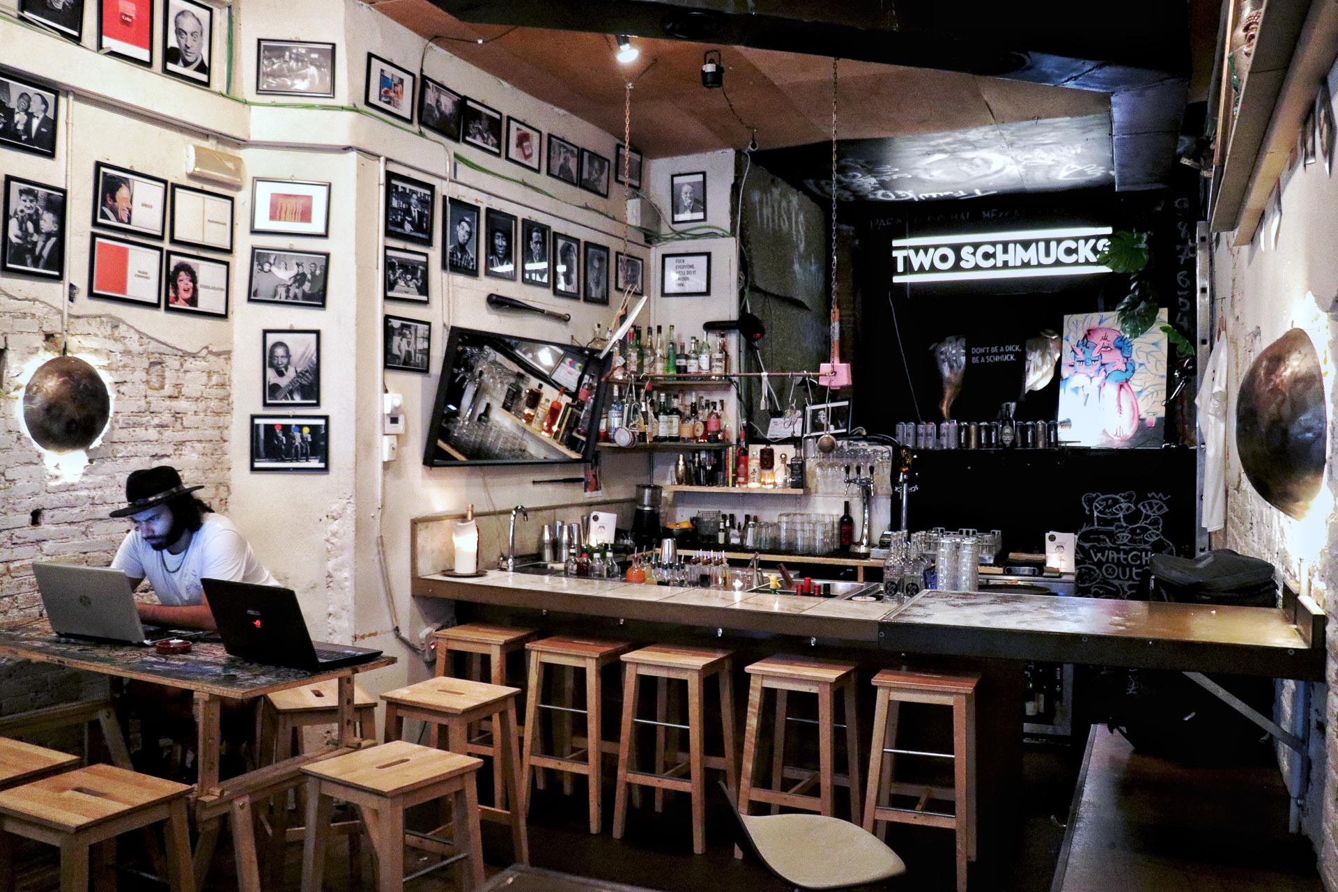 Five Star Dive Bar | Barcelona's Best-Kept Secret - Amuse