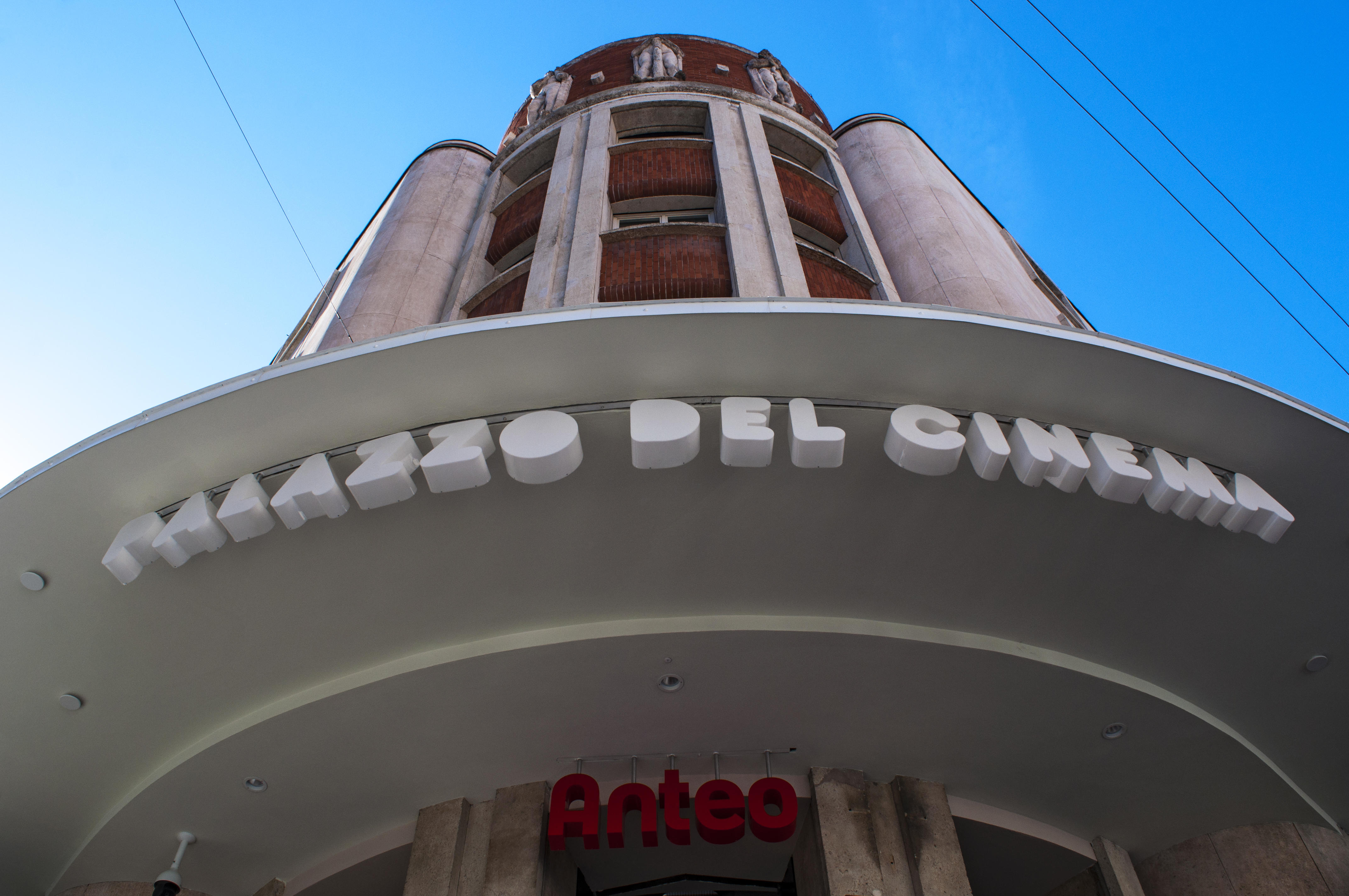 1537981877608-Rossana-Orlandi-Milan-8