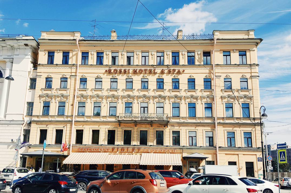 1538063440753-Best-Hotels-in-Saint-Petersburg-6