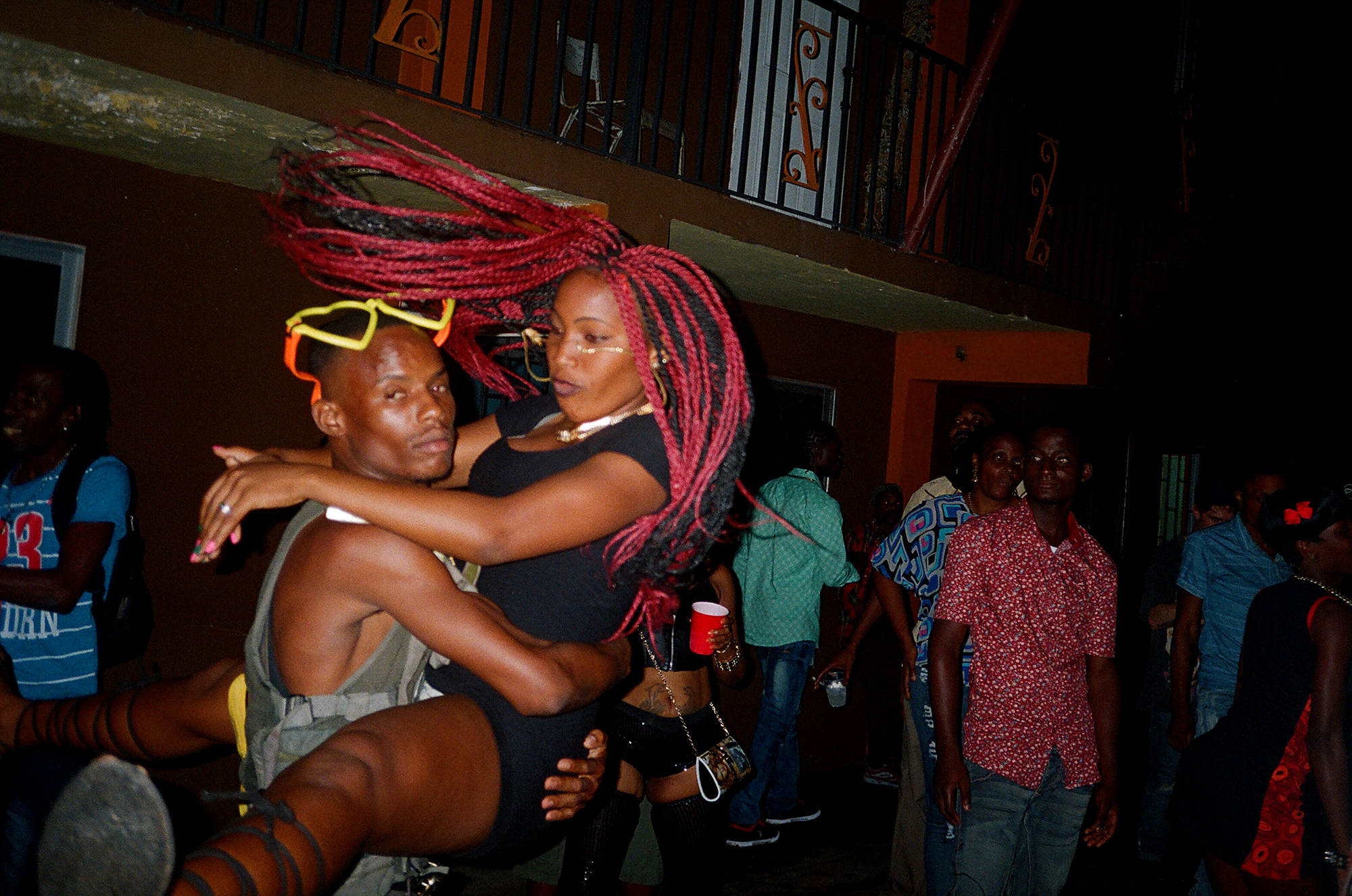 Couples let loose on Jamaicas' Dancehall scene. 