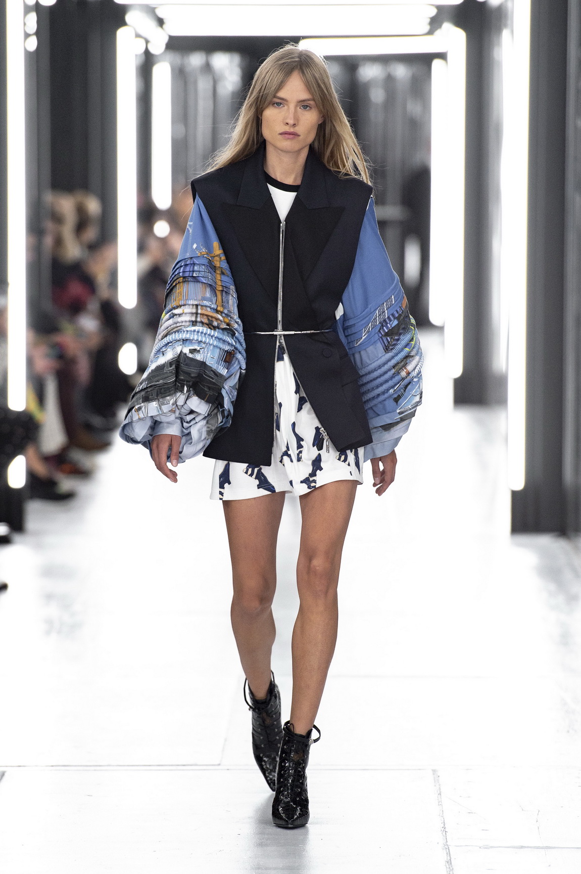 At Louis Vuitton, Nicolas Ghesquière Presents Nostalgia for 1980s