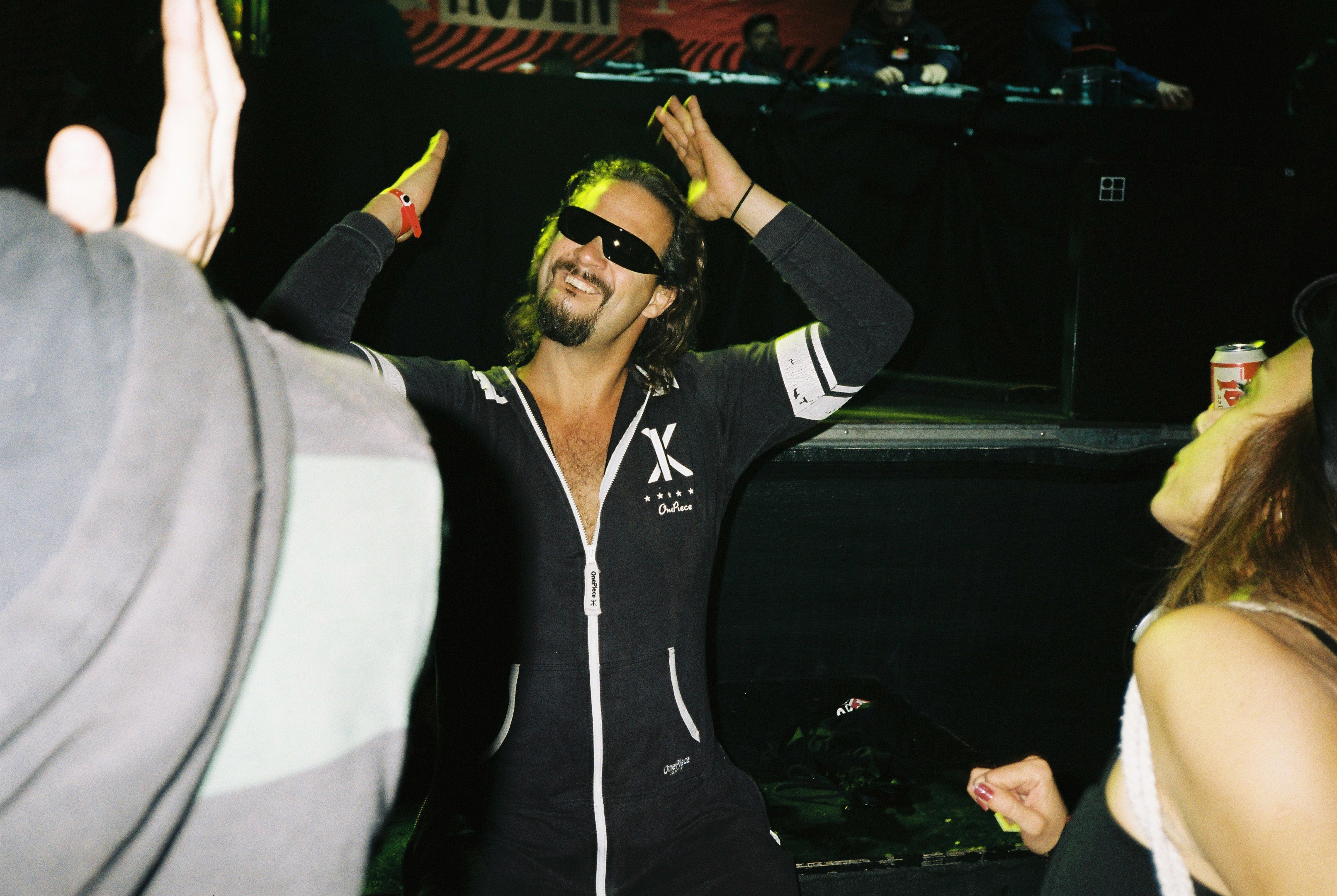 1539005914364-CuR-Party_analog_alle-47