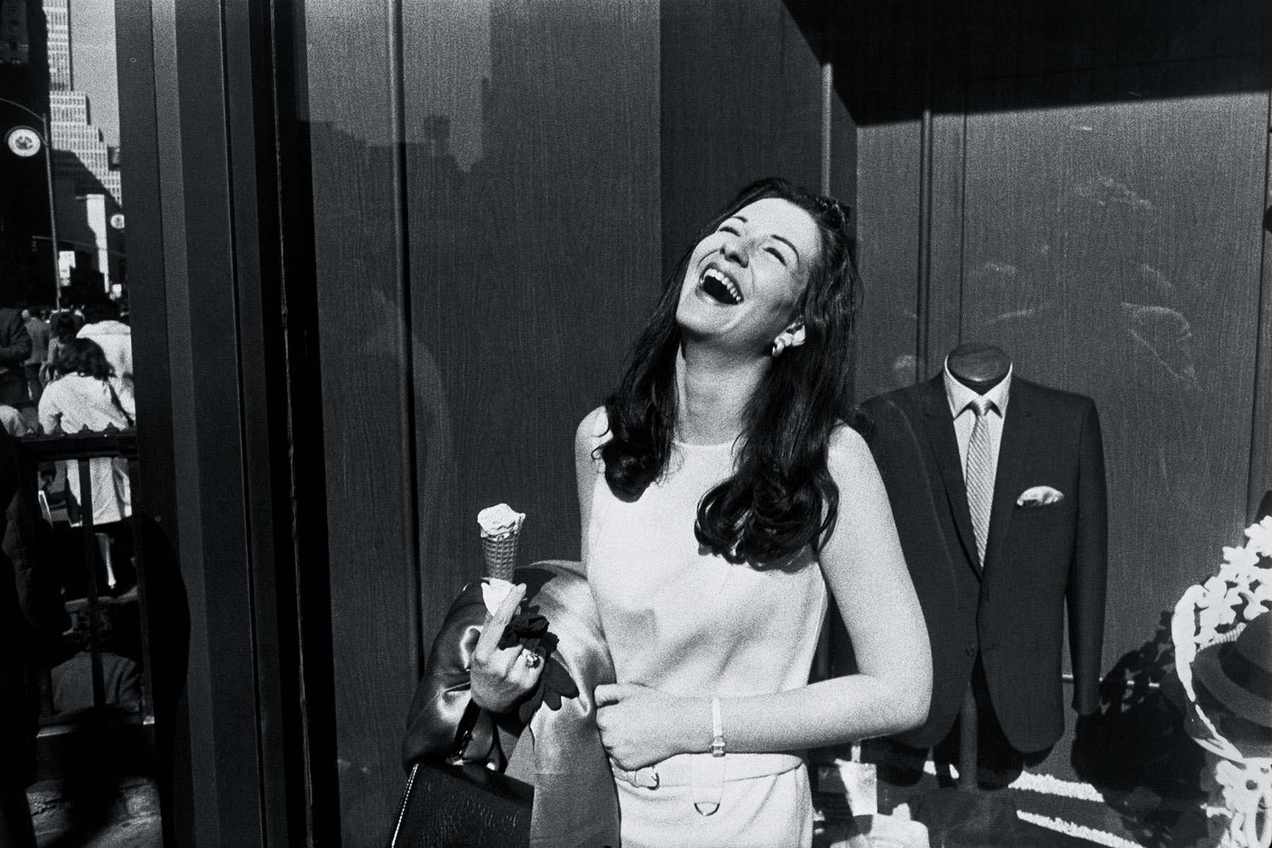 Garry Winogrand Is The Forgotten Photographer Behind These Iconic