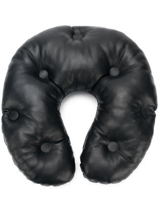 1539094706188-travelpillow