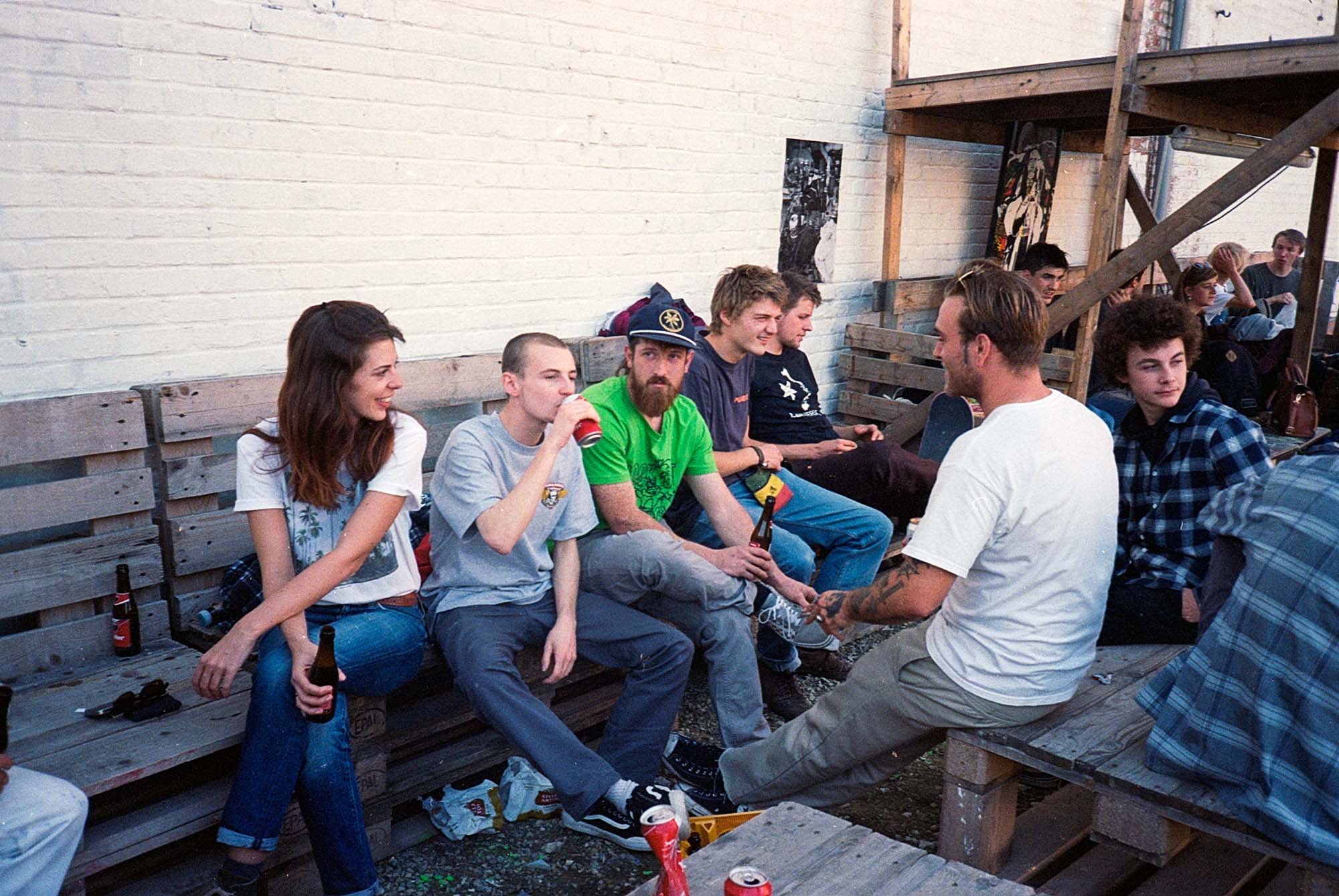 1539173373462-byrrh-skatepark-brussel-openingsavond-skaters