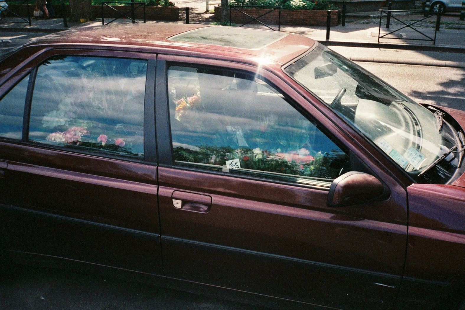 1539250965050-1539085942106-DEALER-DE-FLEURS-SEPT-2015