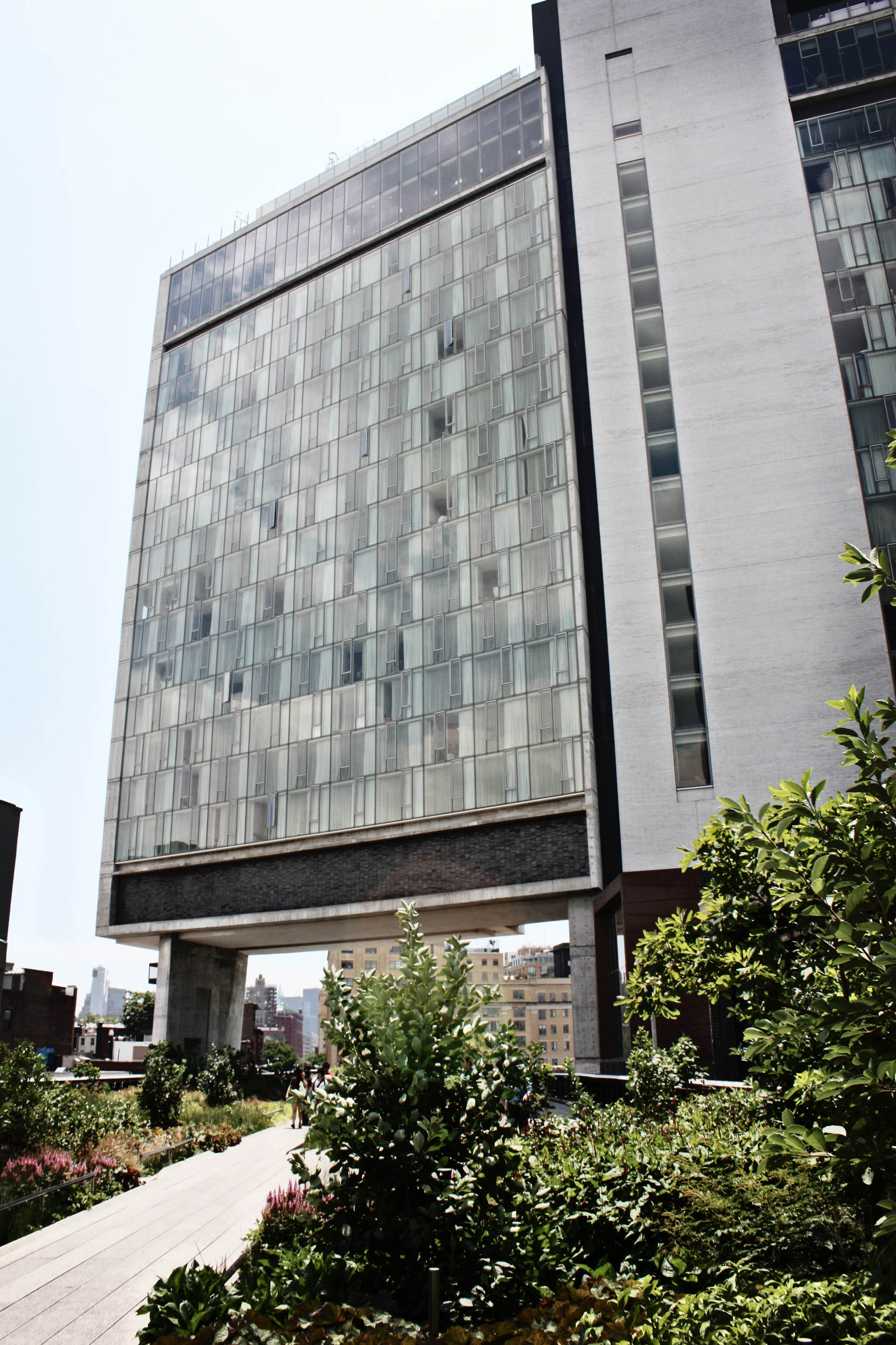 1539359312472-Departures-Best-Hotels-in-NYC-1-of-2