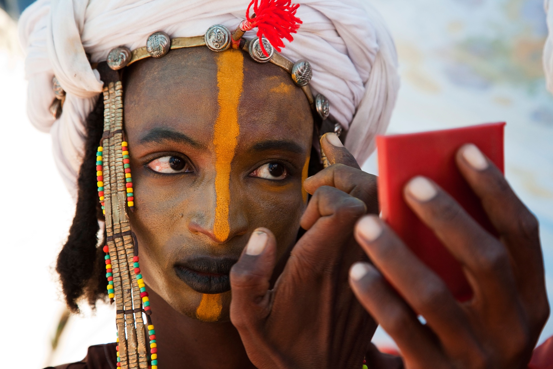 https://video-images.vice.com/_uncategorized/1539525738382-Wodaabe-Tribe-4.jpeg