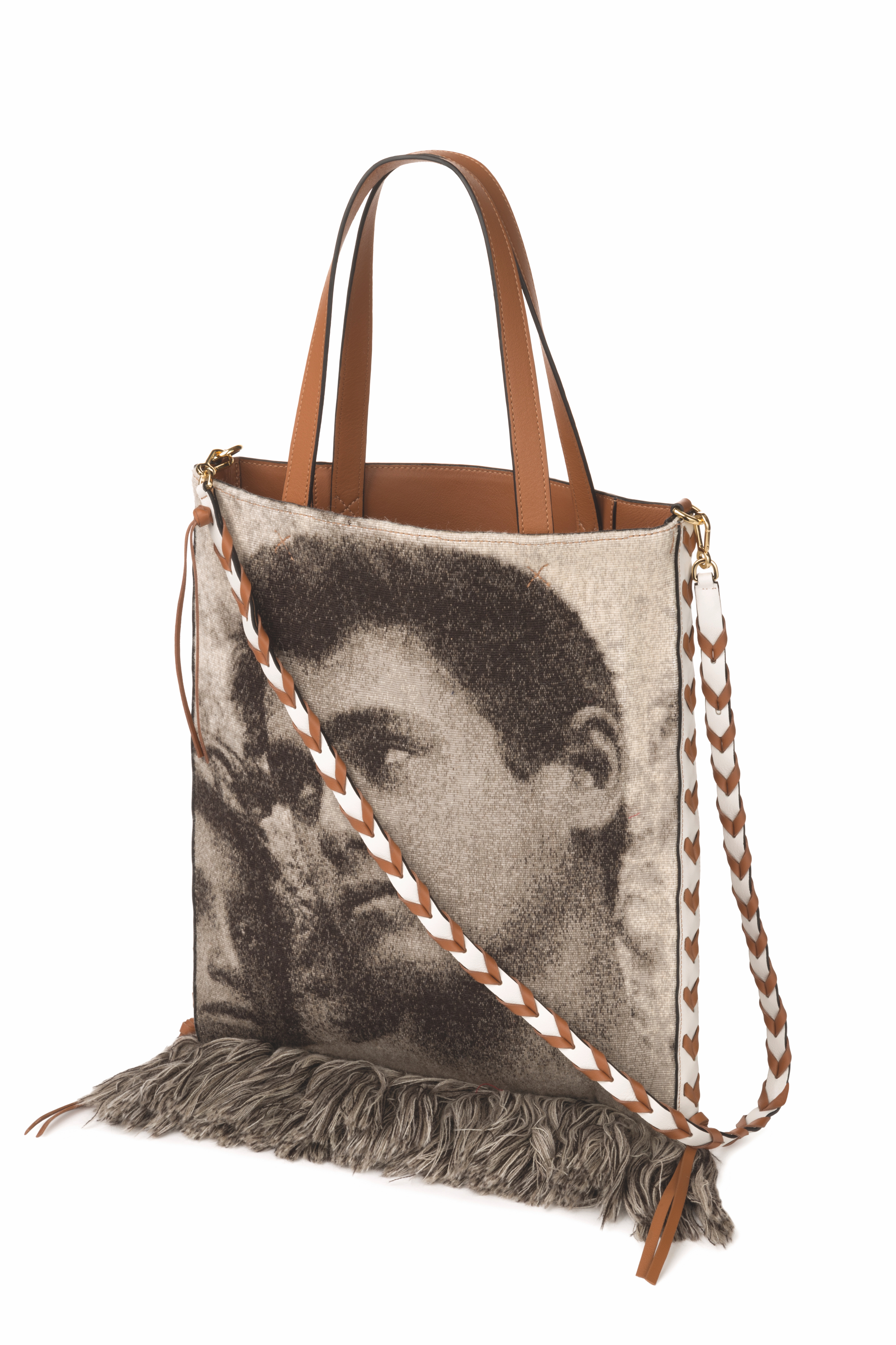 1539631467205-paulas-ibiza-s2820383-smaller
