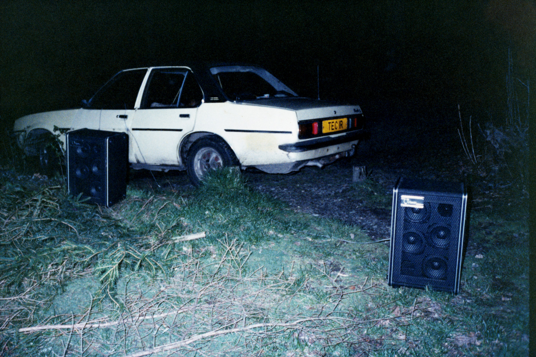 cave rave speaker acid house