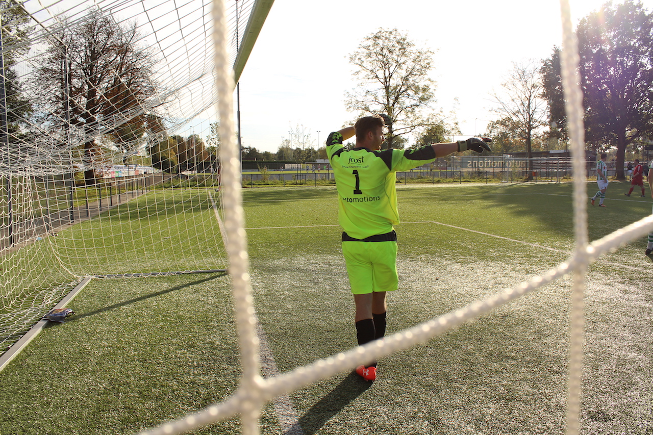 Keepertje in actie.