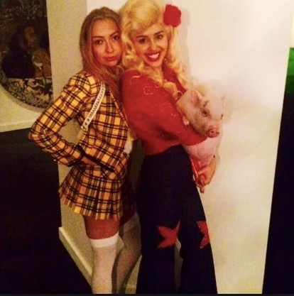 miley-cyrus-vestita-dolly-parton-costume-halloween