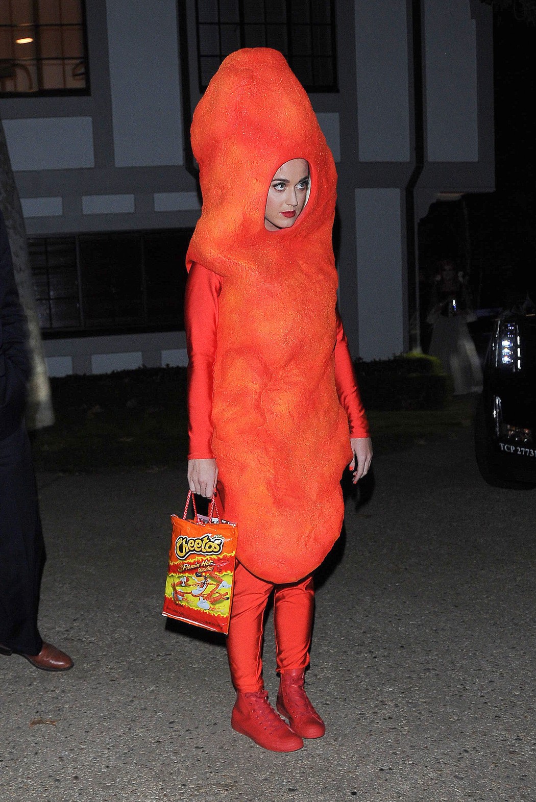 katy-perry-costume-halloween-cheetos