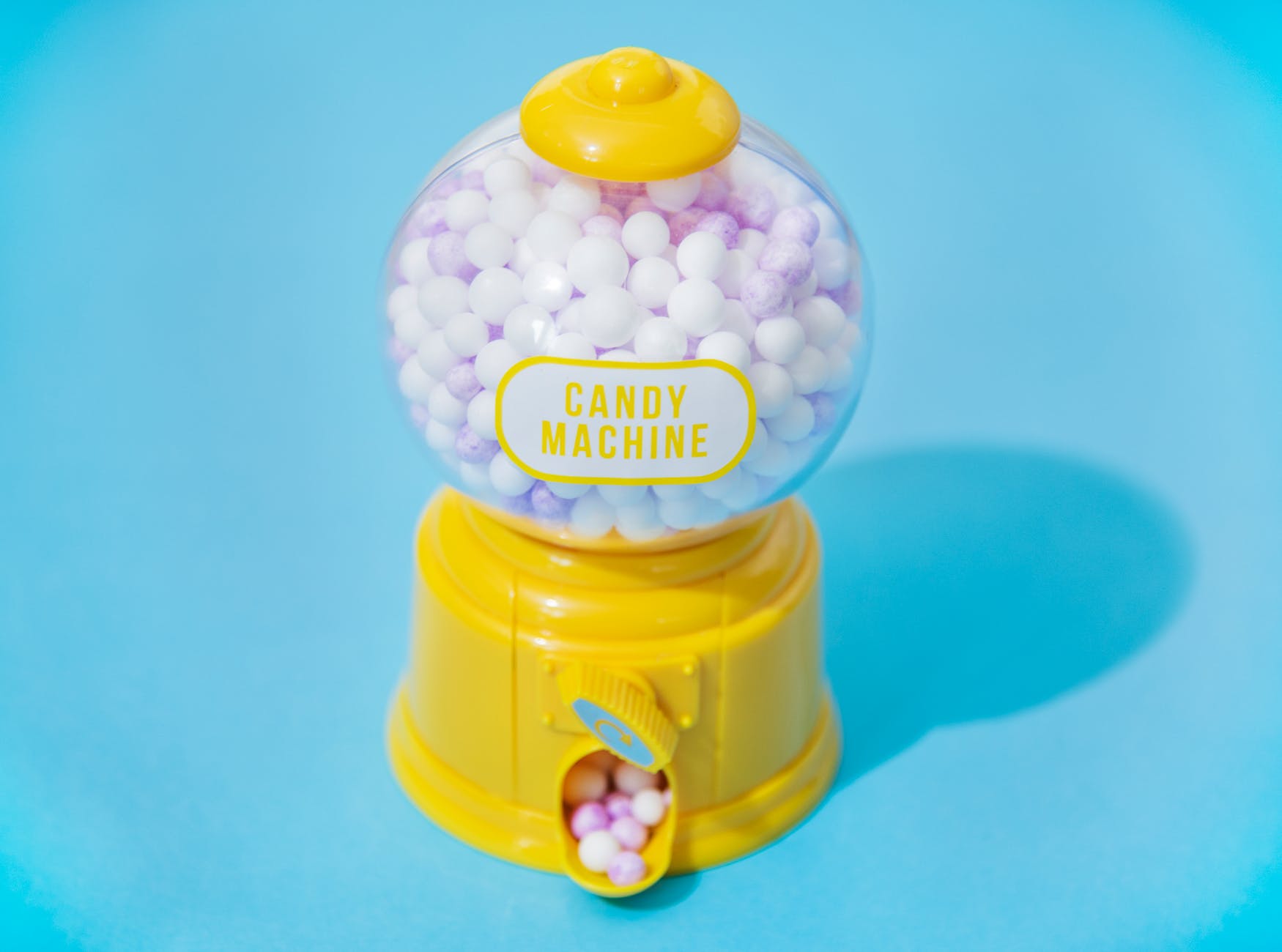 Chewing gum machine