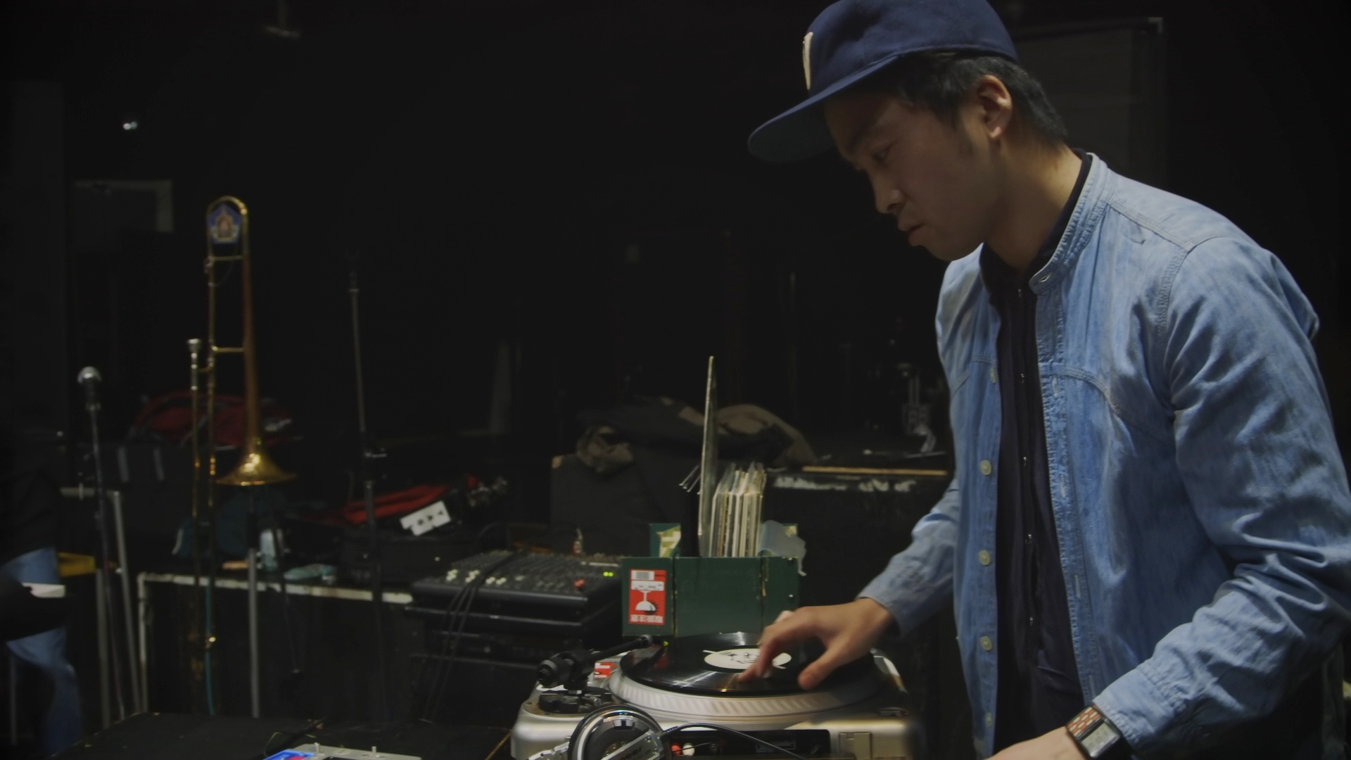 1540377728464-Bandmen_Sapporo_Scene2