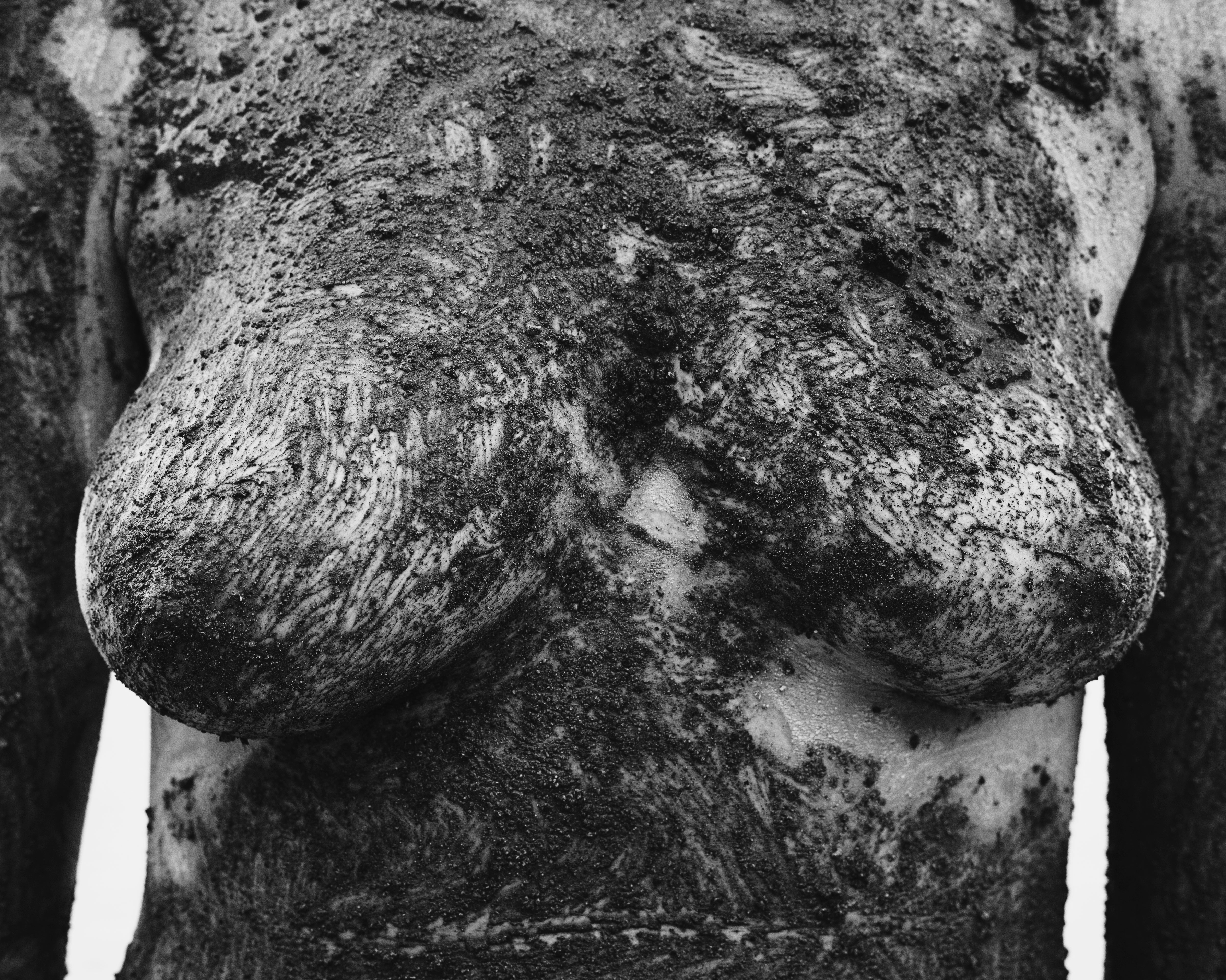 foto-pantelleria-claudia-di-francescantonio-isola-sabbia-seno-donna-nuda