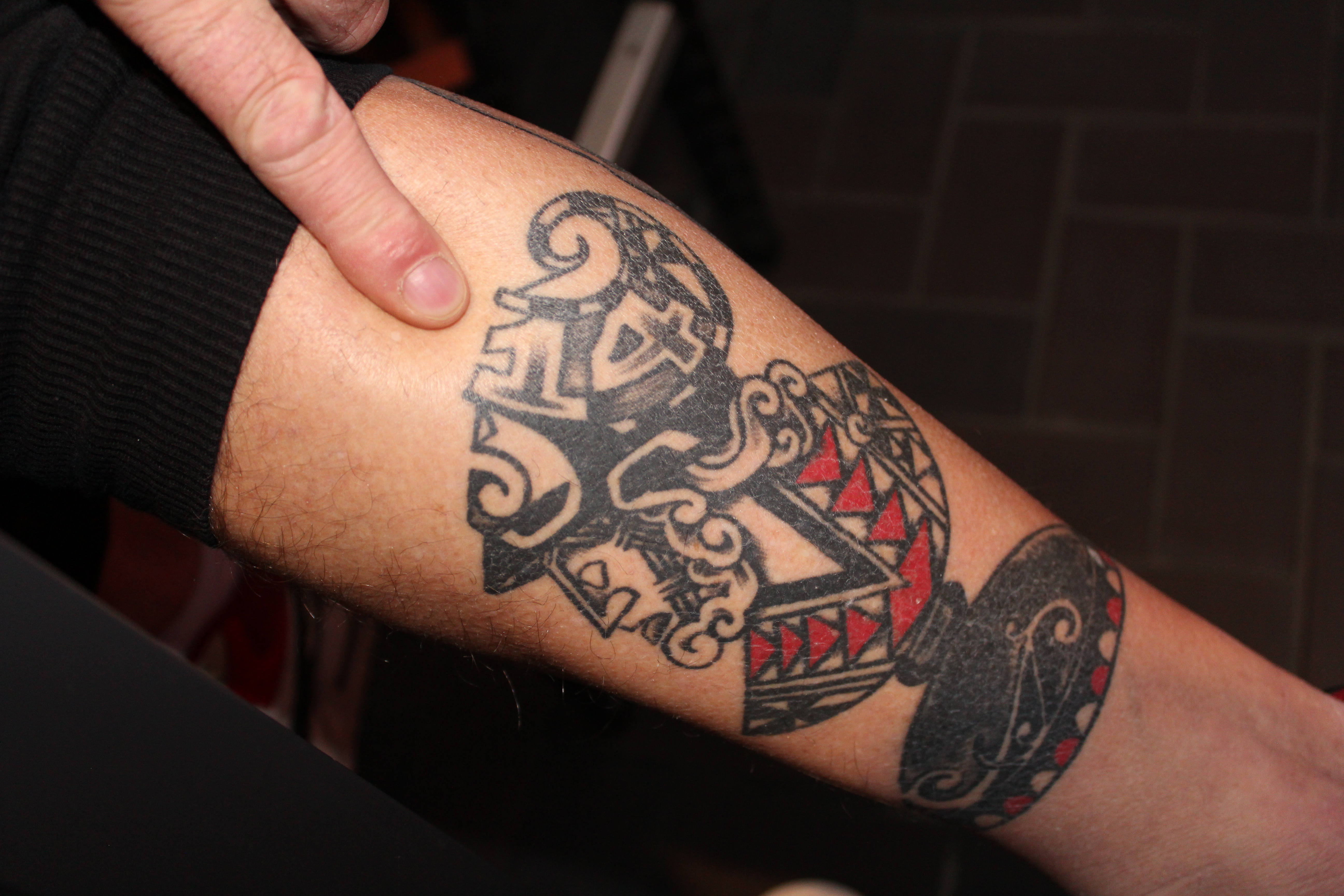 Appie heeft zelf ook Ajax-tatoeages.