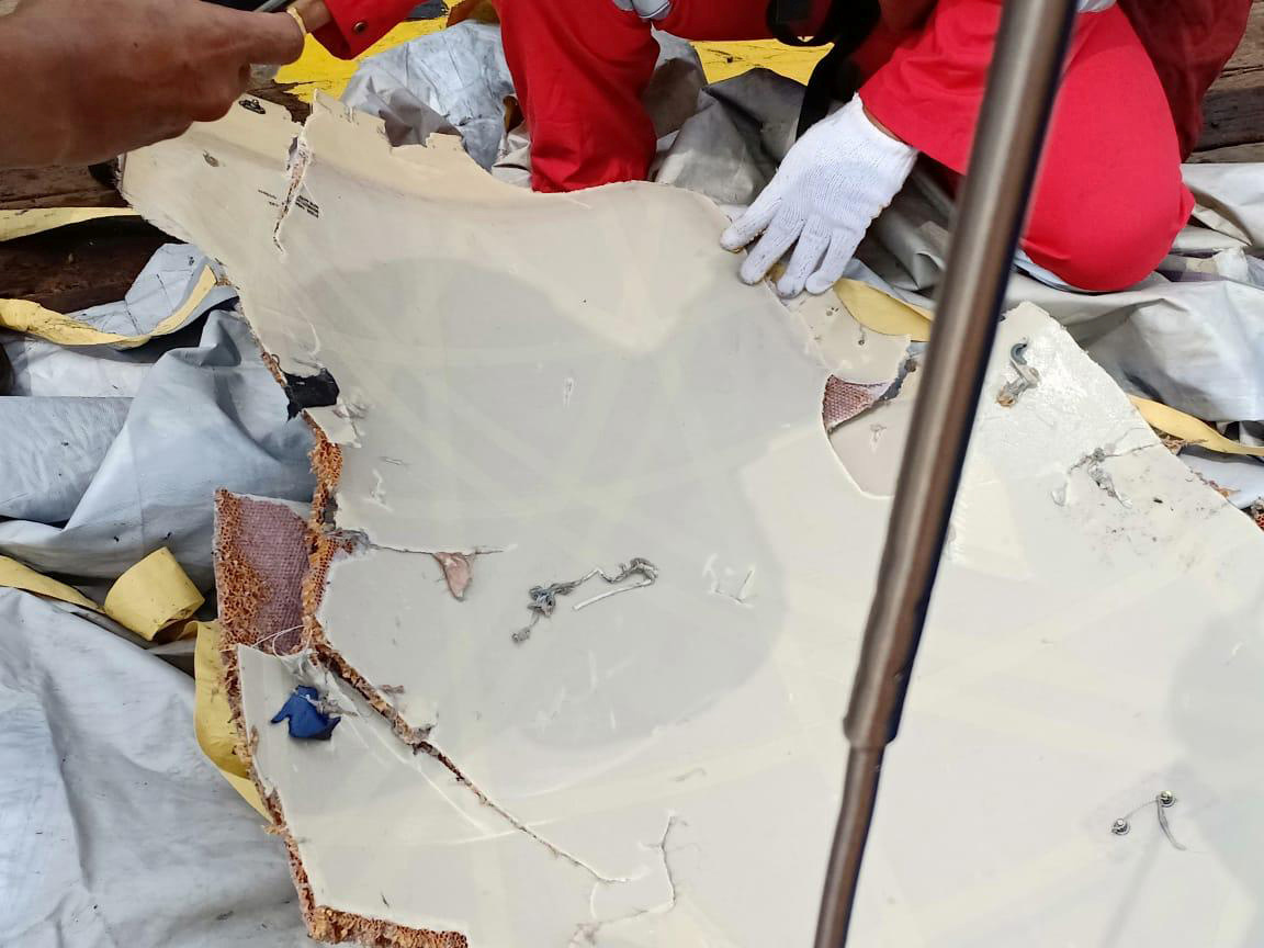 1540790683748-2018-10-29T045142Z_1681417501_RC1DD39B8AC0_RTRMADP_3_INDONESIA-CRASH