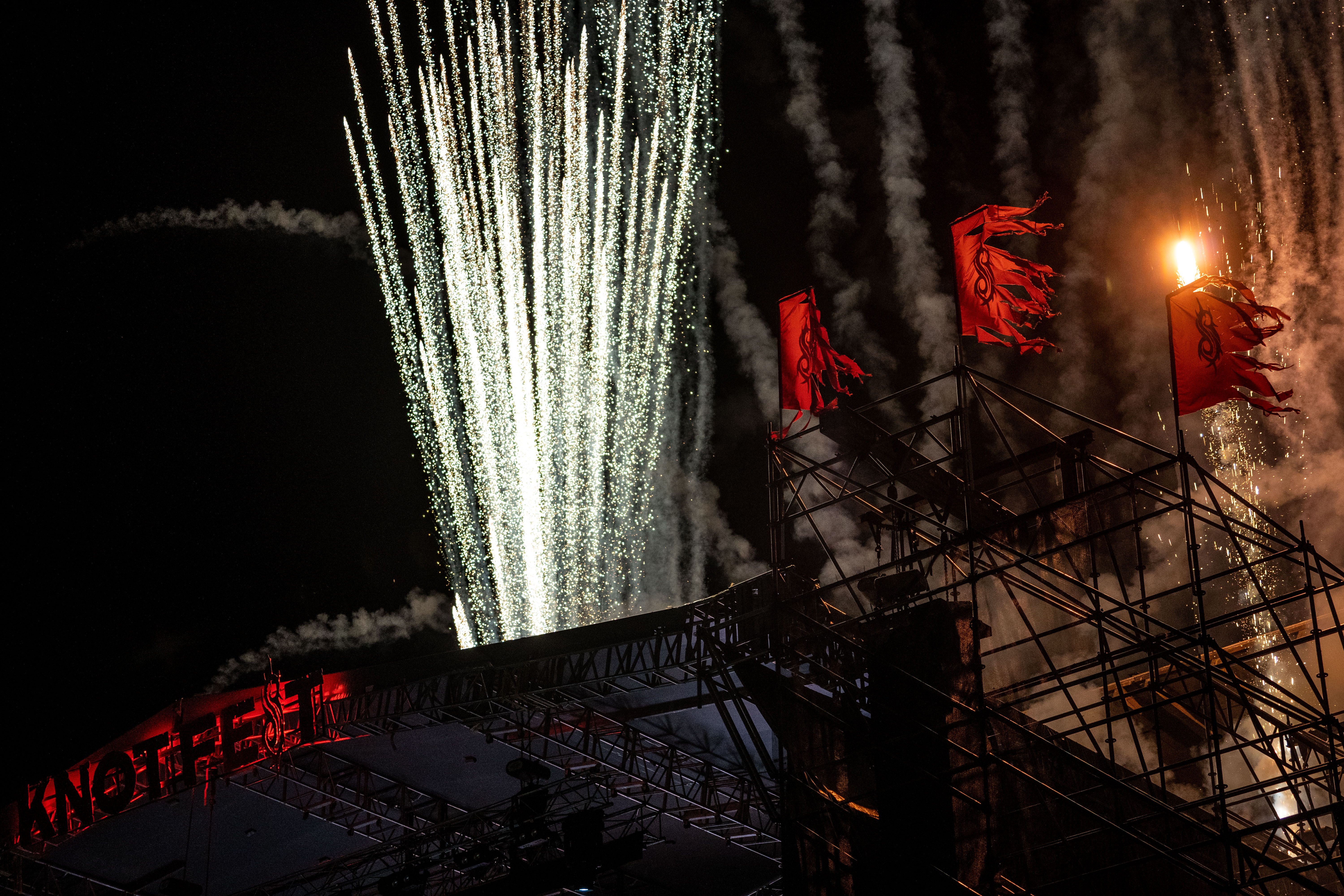 1540837671760-DSC09411