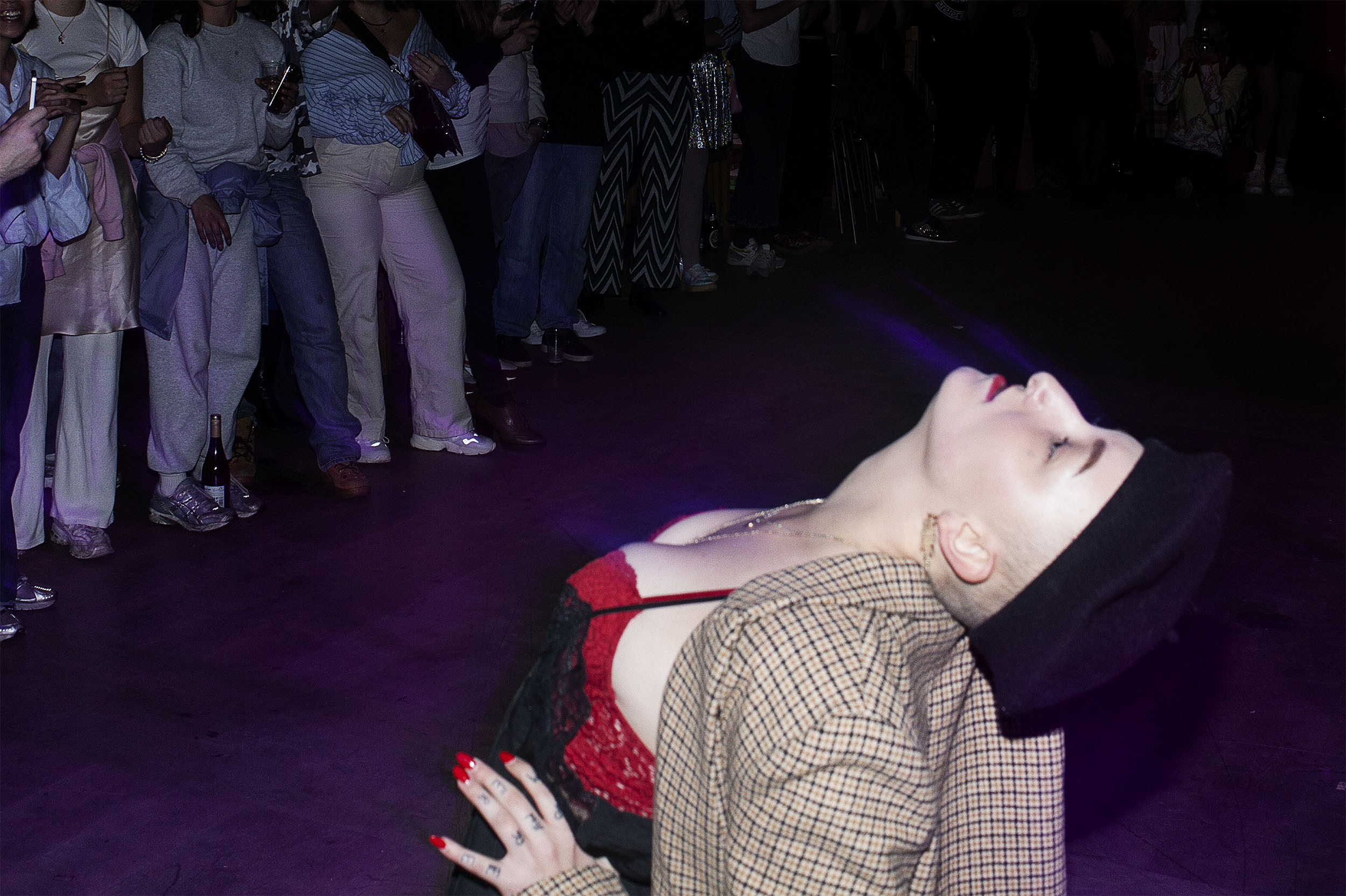 Voguing til ball i Absalonskirken af Amanda Hjernø