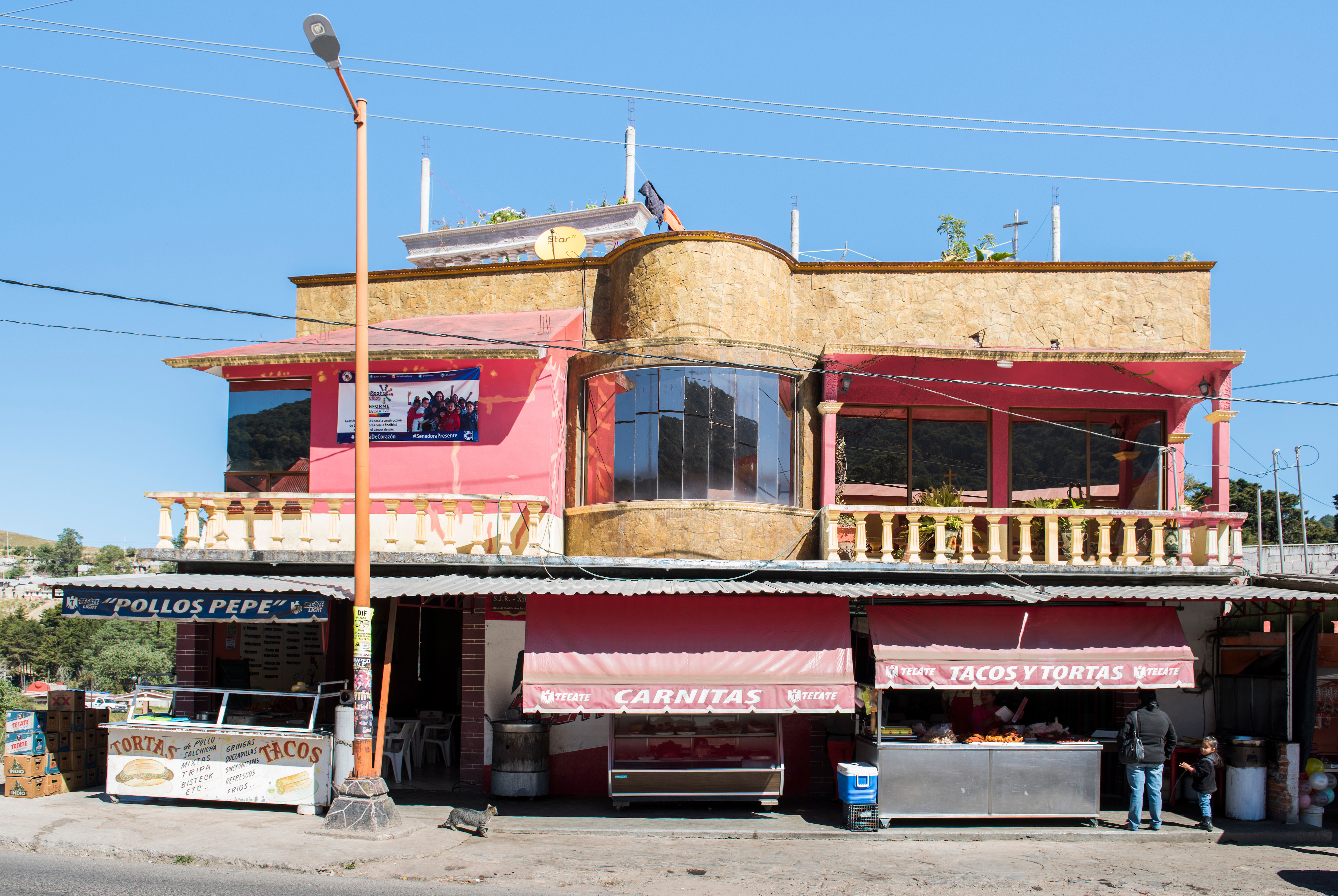 1541695099278-2casas construidas sin arquitecto