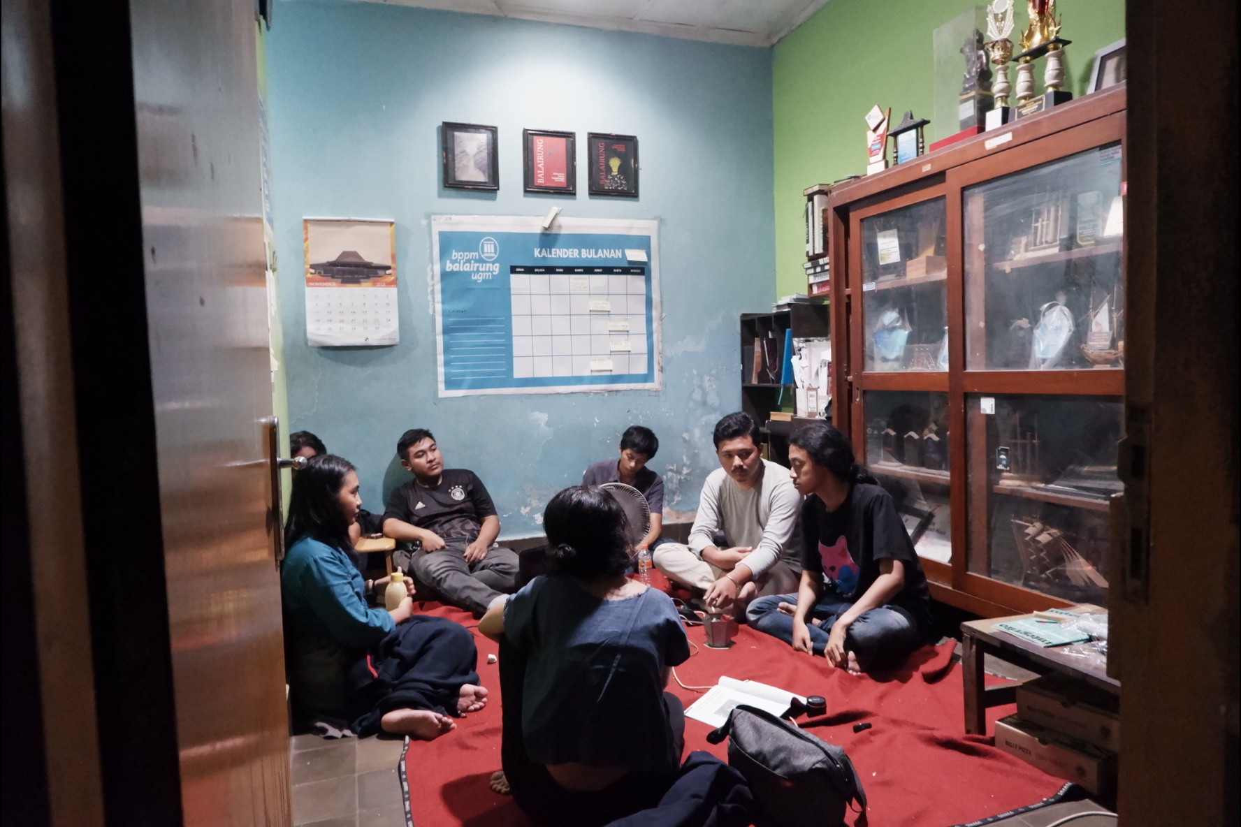 1541753056006-suasana-sekretariat-Balairung