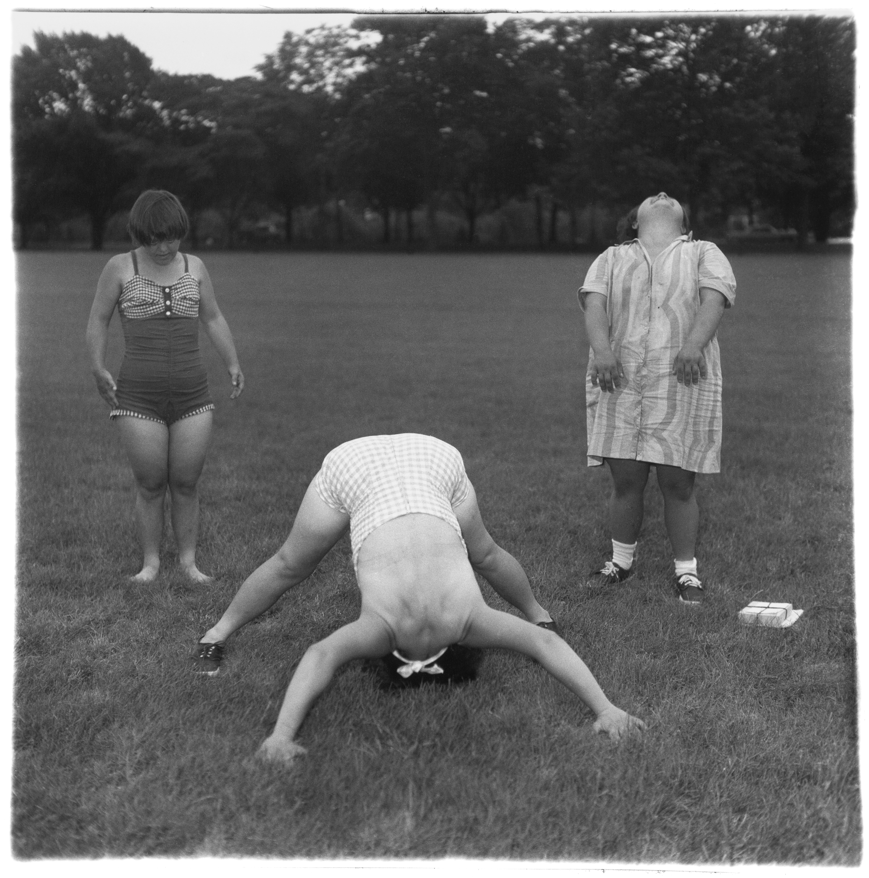 1541773997884-4_Arbus_Untitled-6-1970-71
