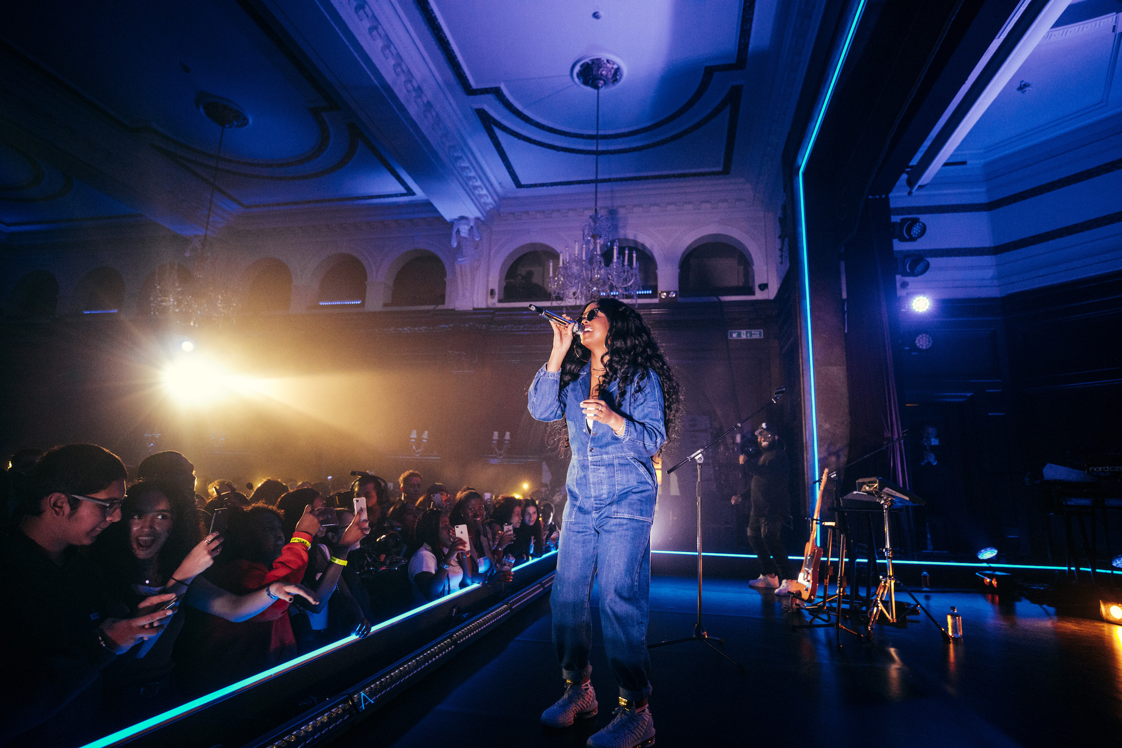R&B musician H.E.R. in London in 2018