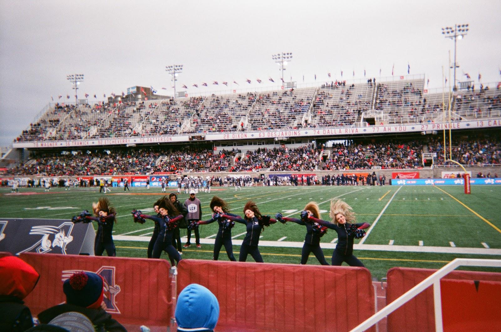 Cheerleaders Alouettes