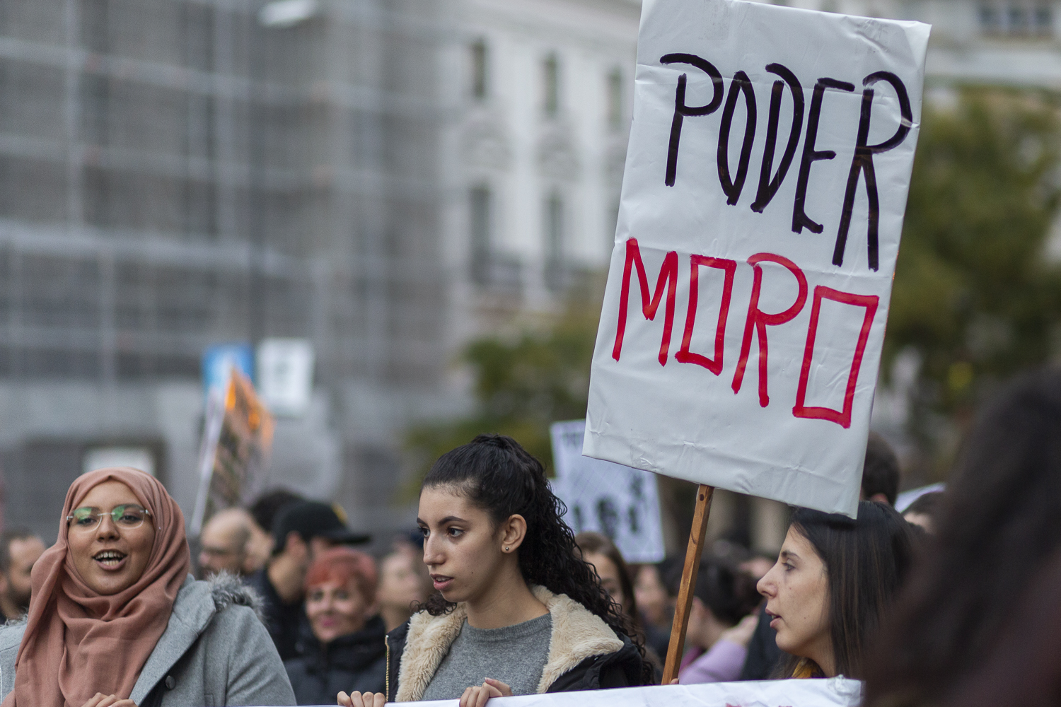 manifestación antiracista cierre cies Madrid 11N