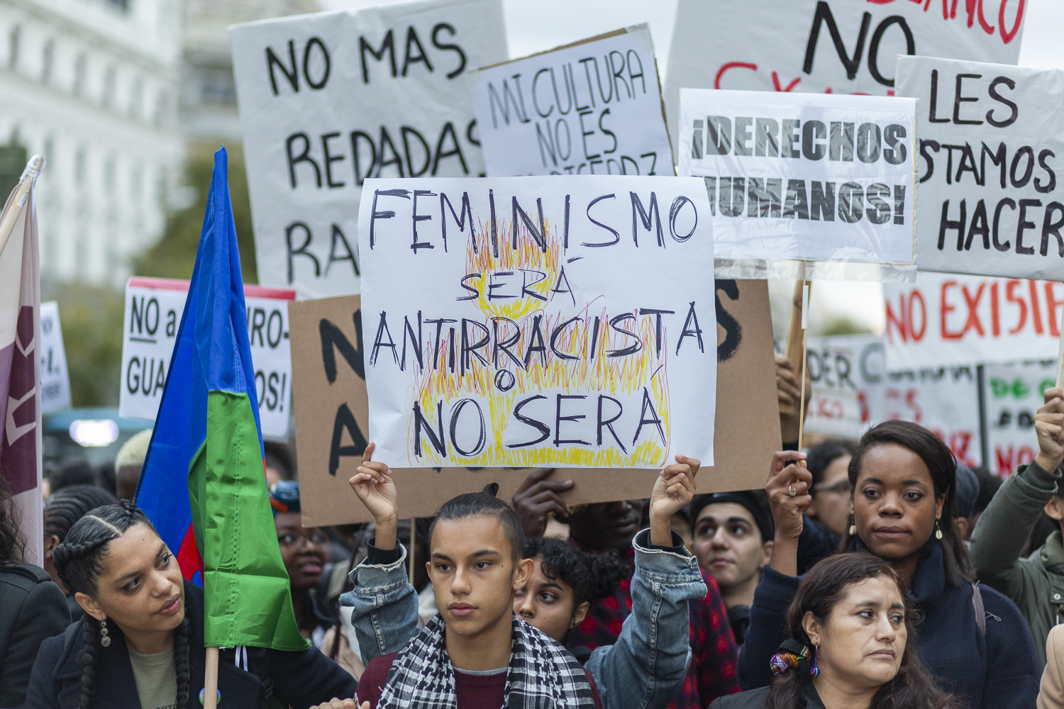 manifestación antiracista cierre cies Madrid 11N