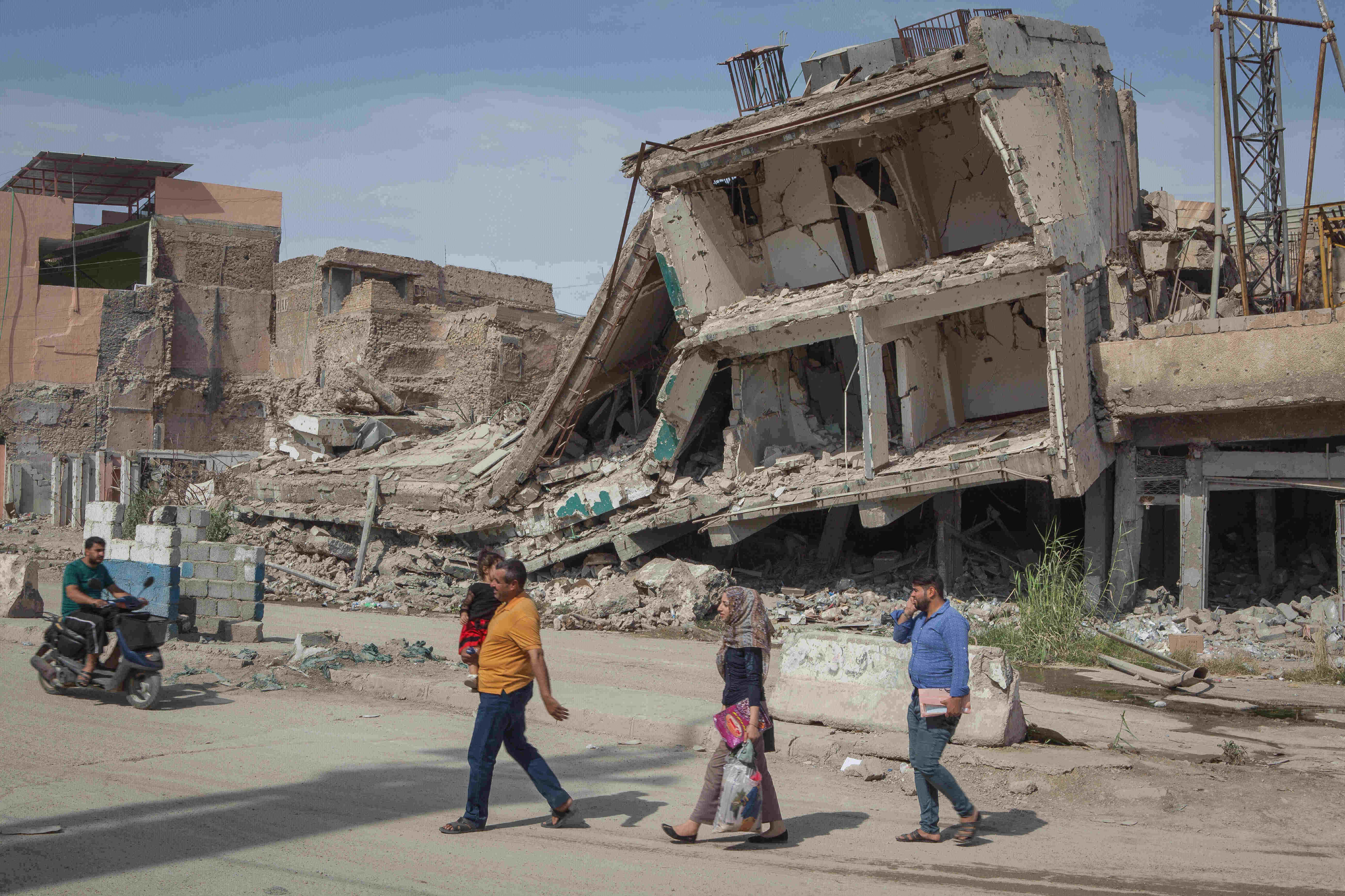 1542017969459-rsz_iraq_deaf_sebastian_castelier_pic_04