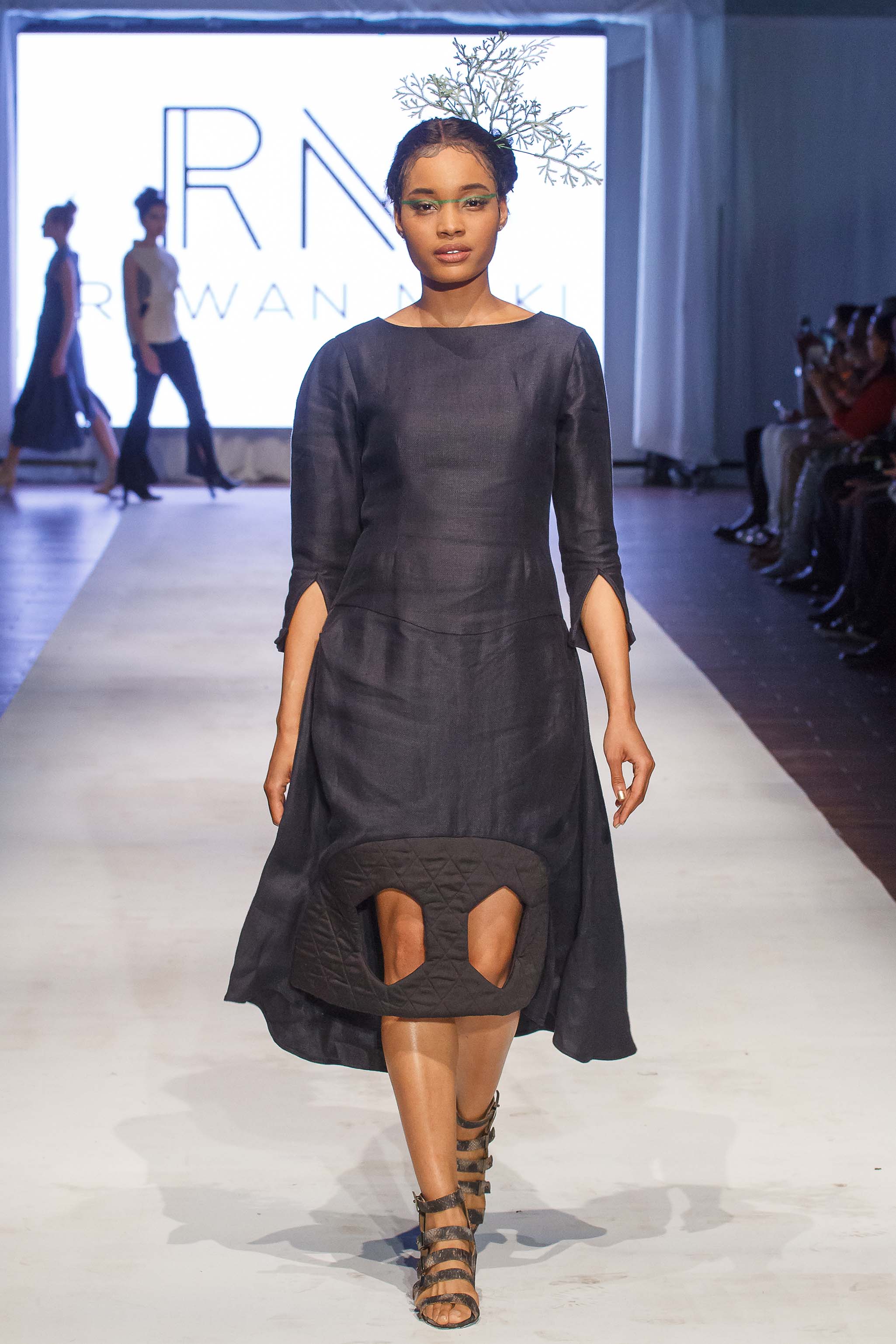1542114670646-Rawam-Maki-Fall-Winter-2017-005-Courtesy-of-Rawan-Maki-Design-House