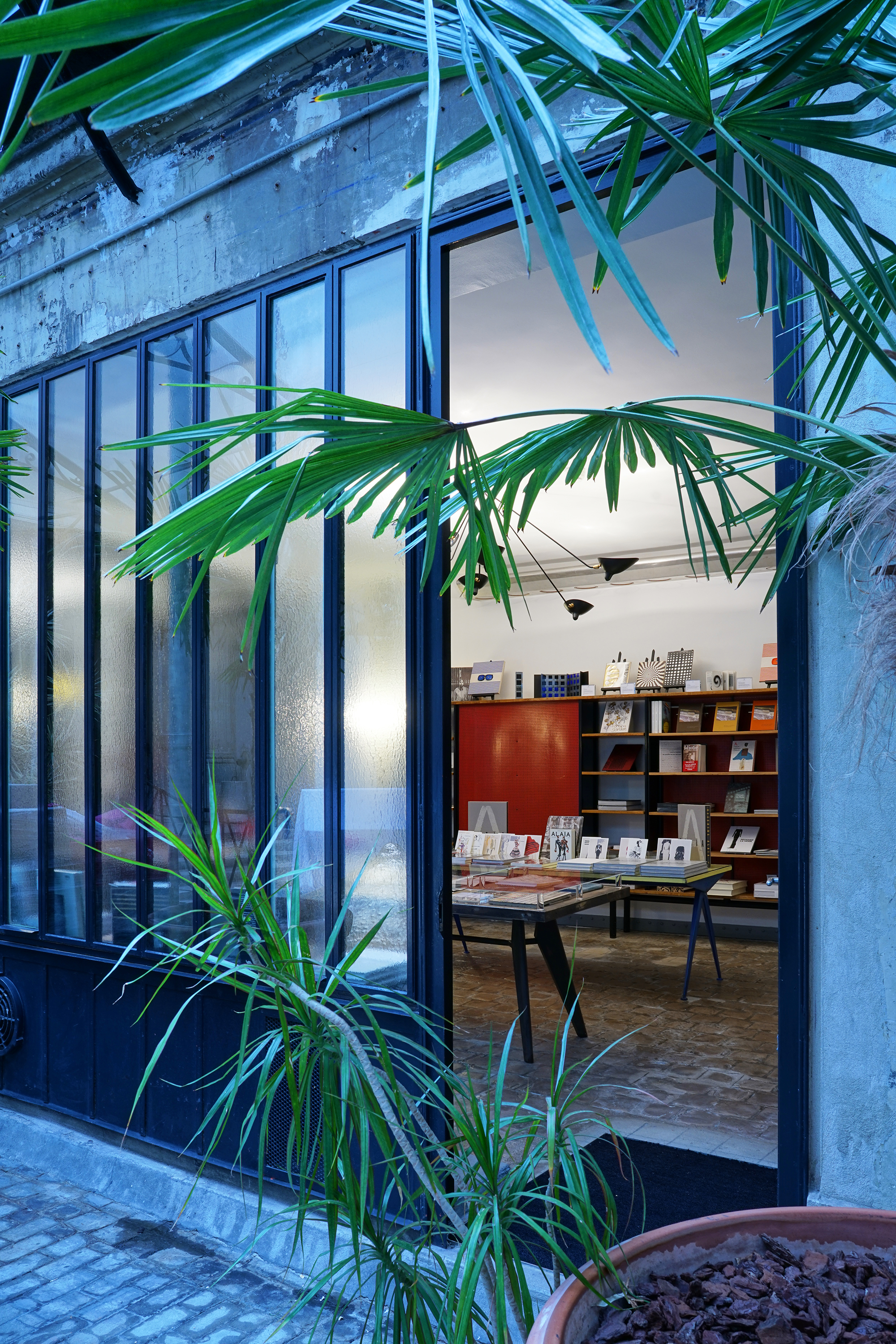 1542201644858-BOOKSHOP-5