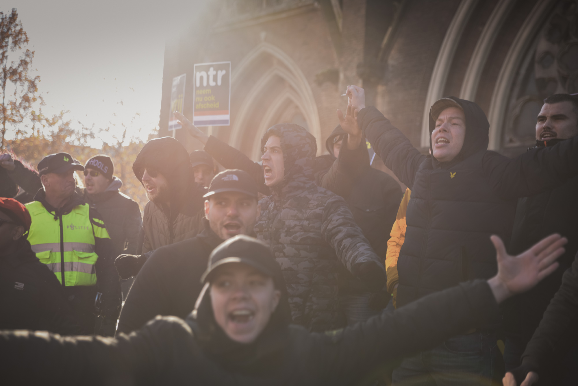 Pro-pietdemonstranten tijdens de Intocht van Sinterklaas in Eindhoven 2018