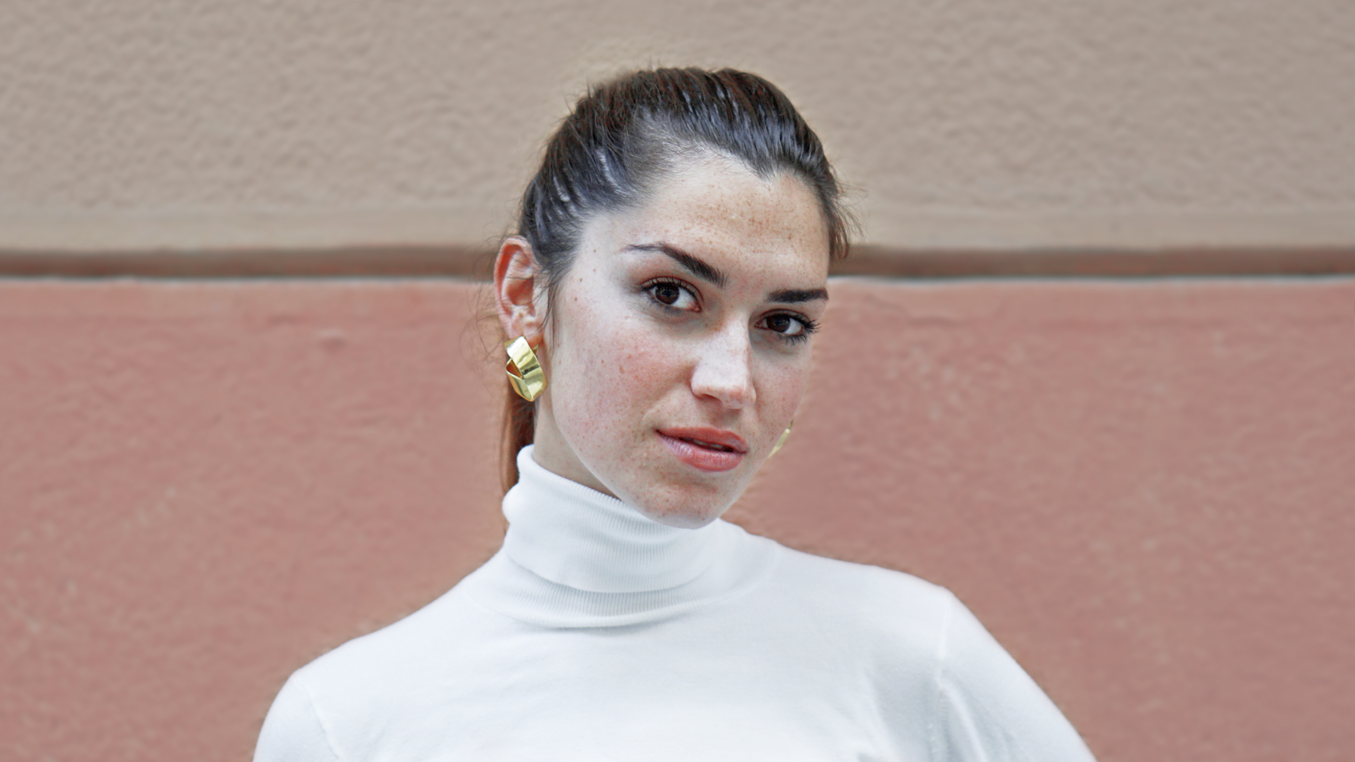 1542617831305-INES_ENTREVISTA