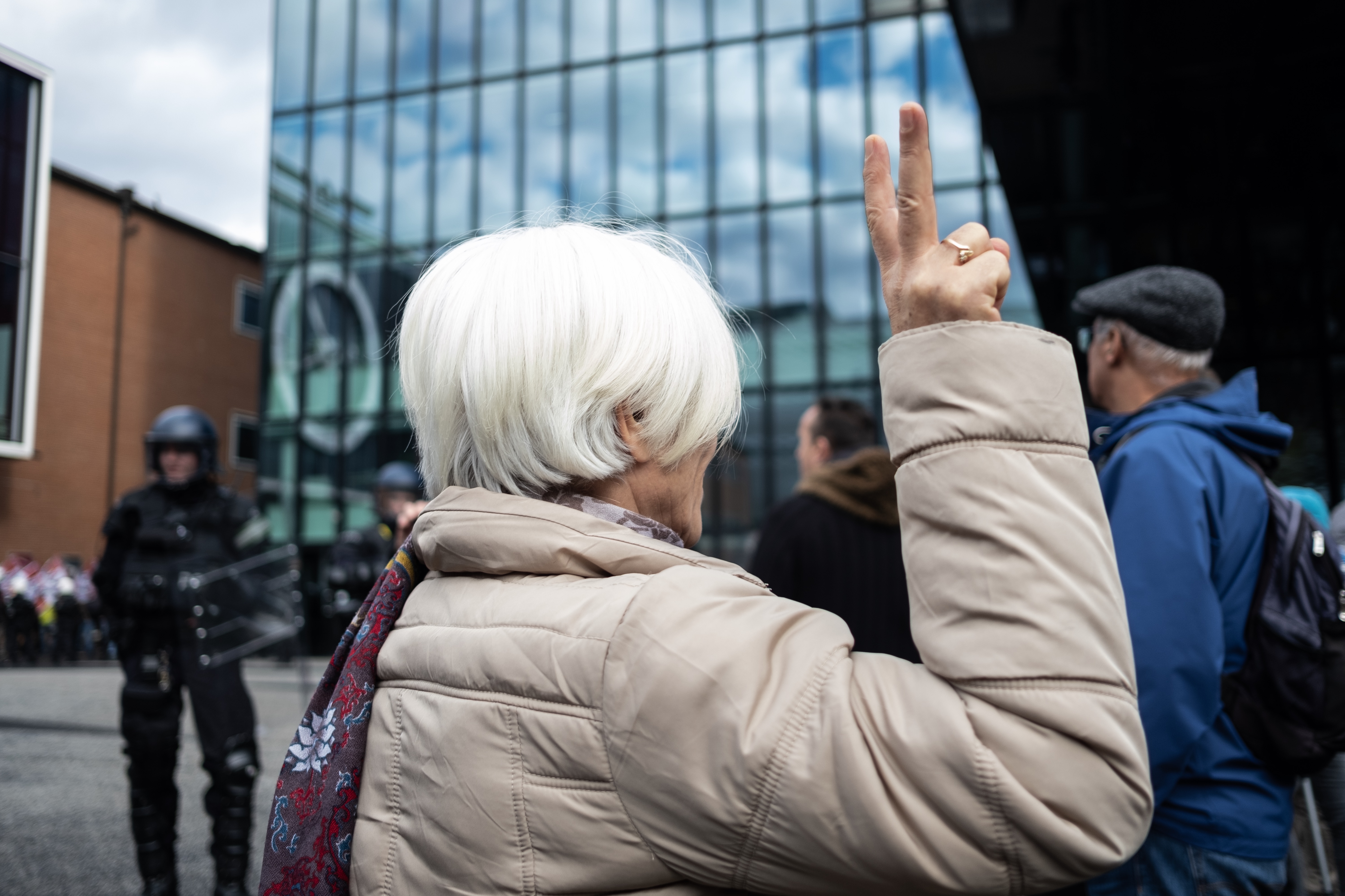 Gegendemo der PNOS in Basel