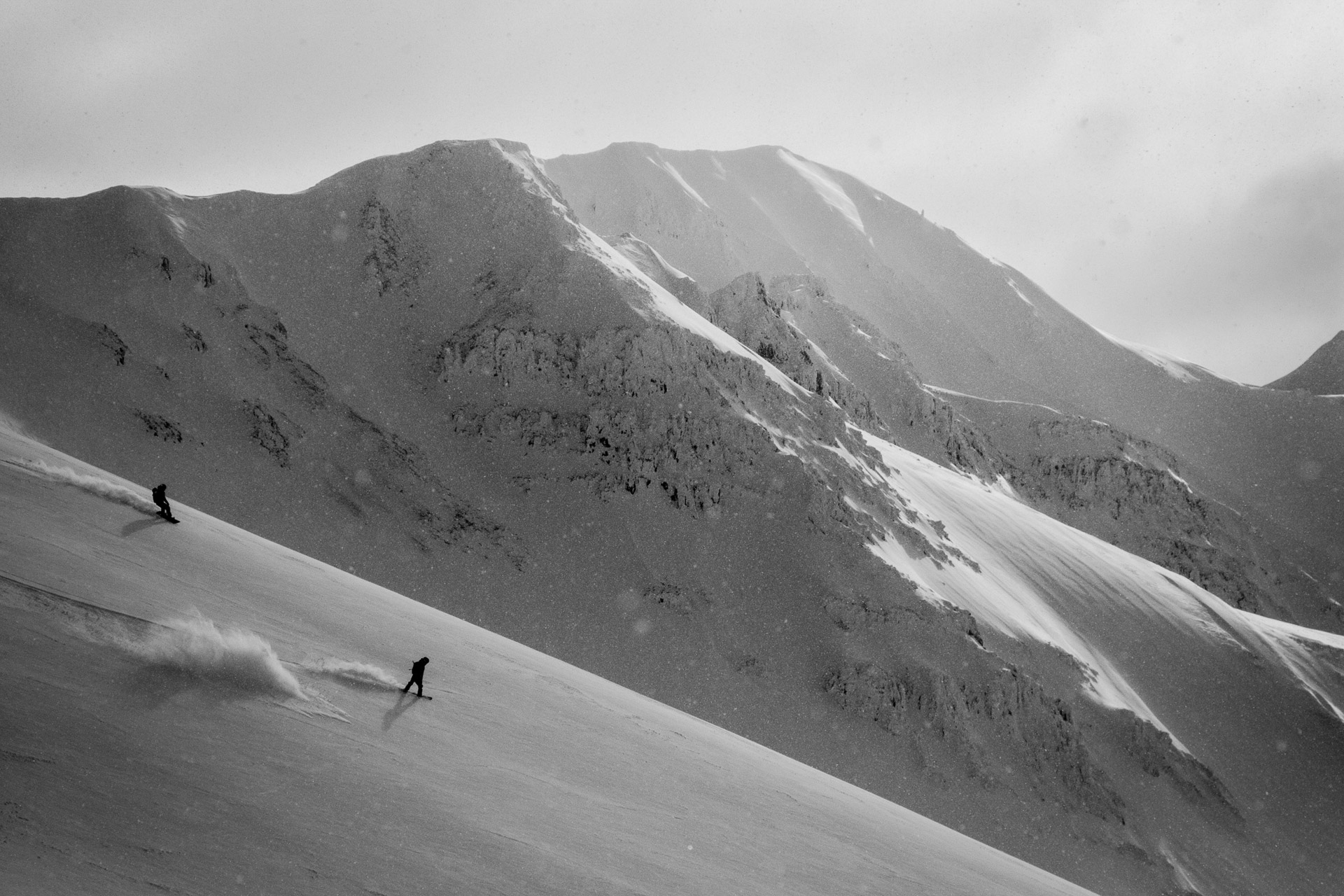 1543340849043-Snowboarding-and-surfing-in-Iceland-a-Land-Shaped-by-Women-Anne-Flore-Marxer-and-Aline-Bock17