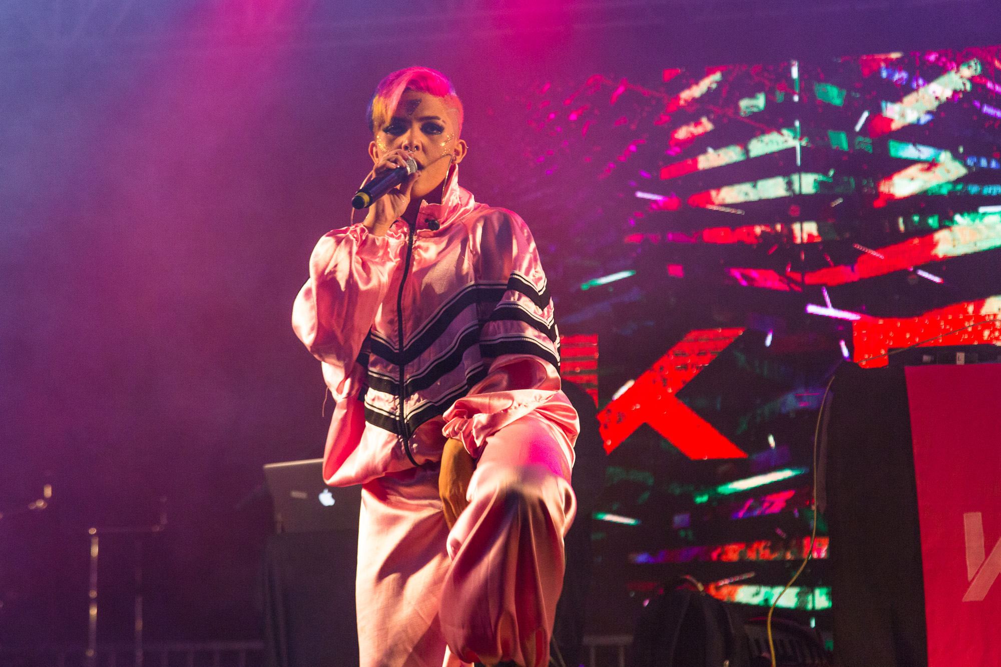 Keila Gentil no festival Favela Sounds