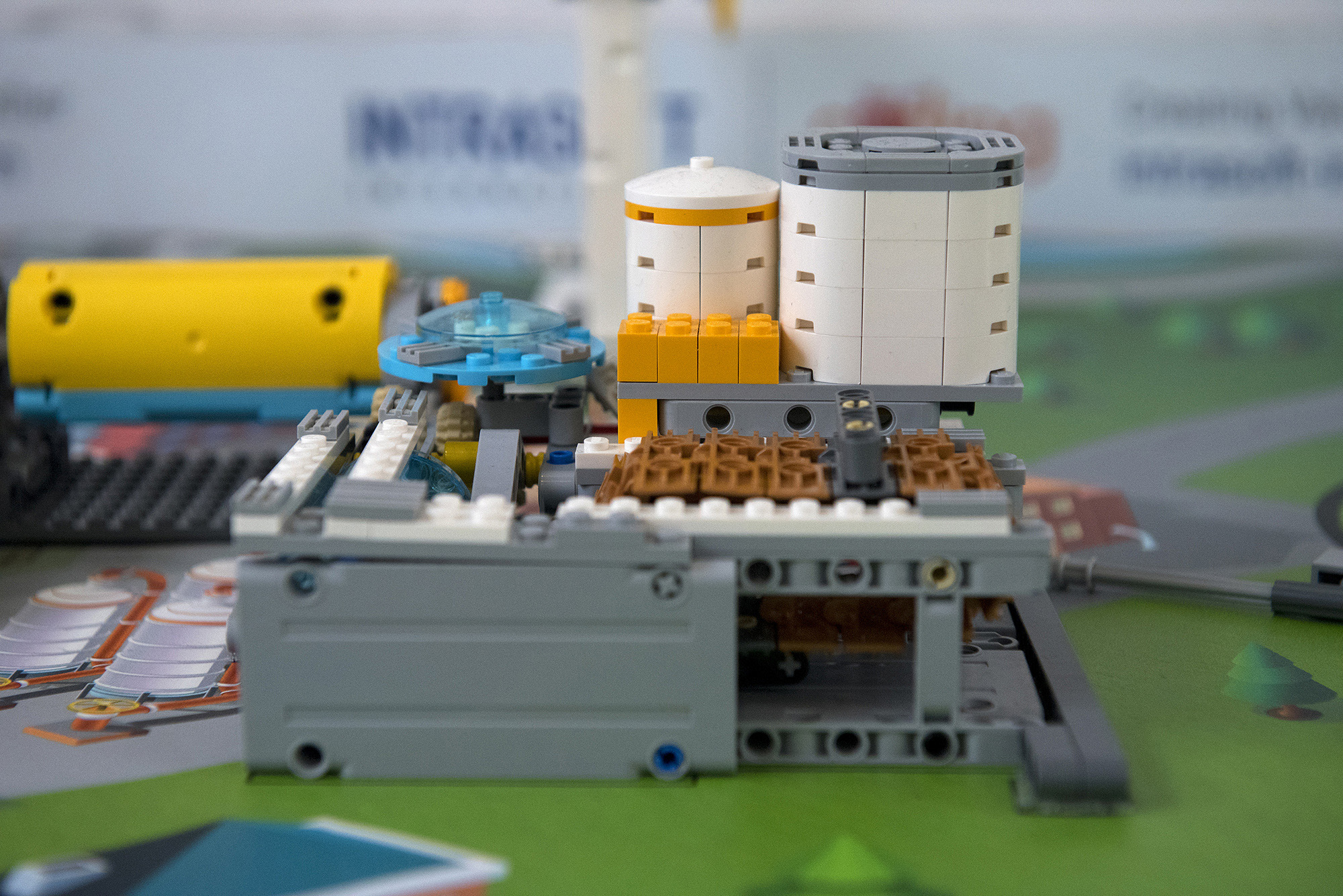 1544121959113-robotics-4
